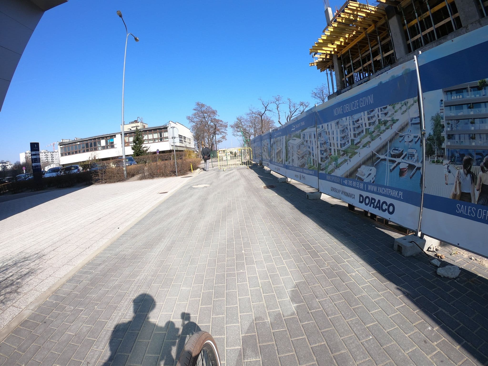 Street view near Ocean Dream - Sea Towers, Gdynia — © masterofnoroad (CC BY-SA · Mapillary)