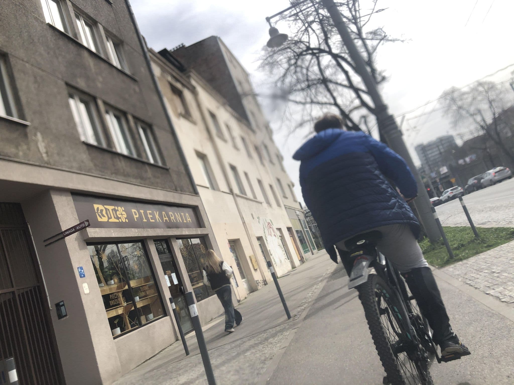 Street view near Chinatown, Gdynia — © onliniak (CC BY-SA · Mapillary)