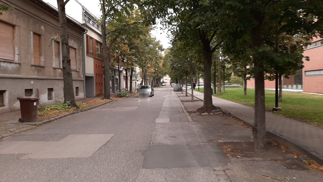 Street view near Riva Prestige Hotel, Szeged — © gbabmap (CC BY-SA · Mapillary)