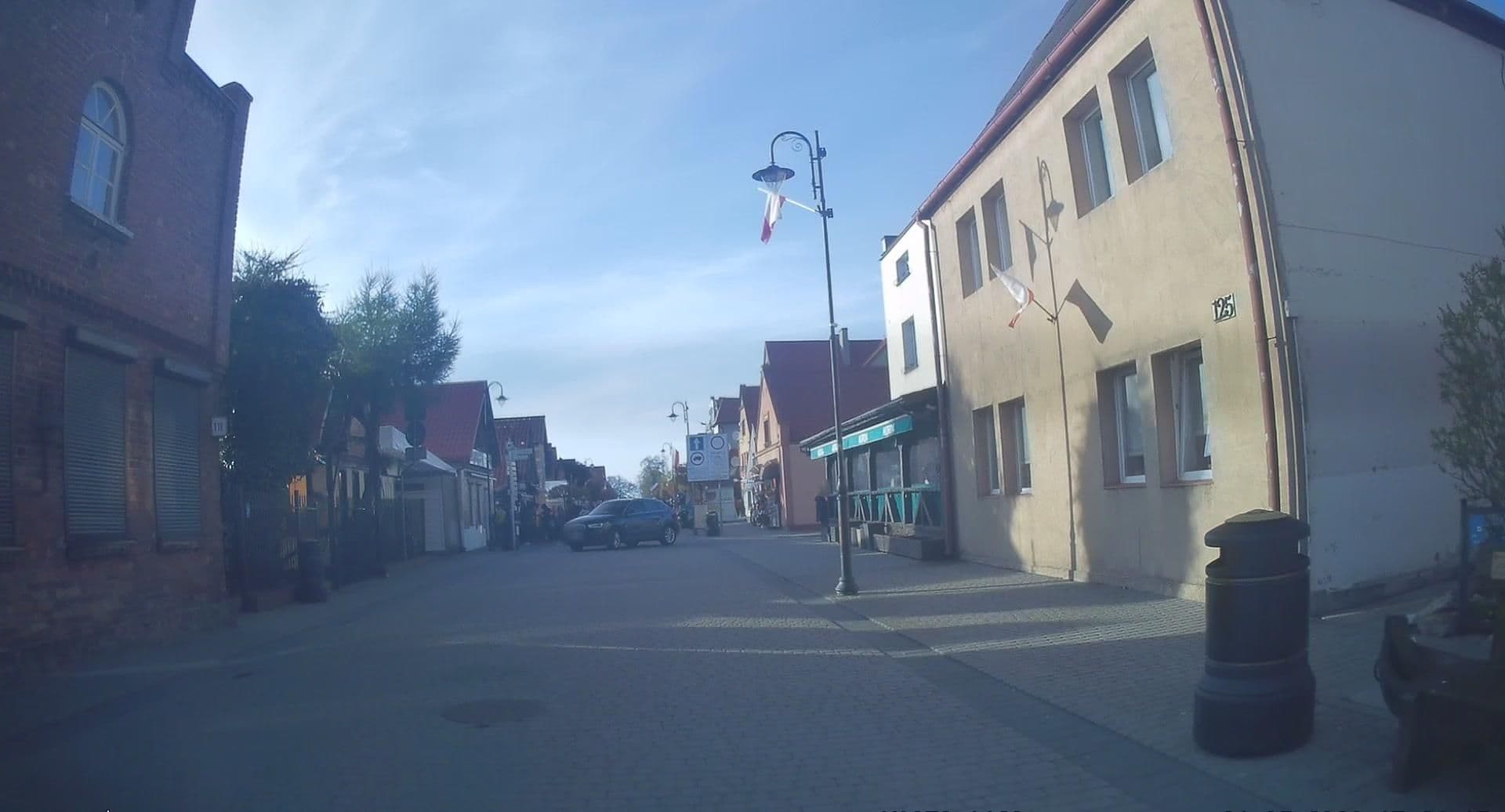 Street view near Bank Beata Marta, Hel — © edc22 (CC BY-SA · Mapillary)