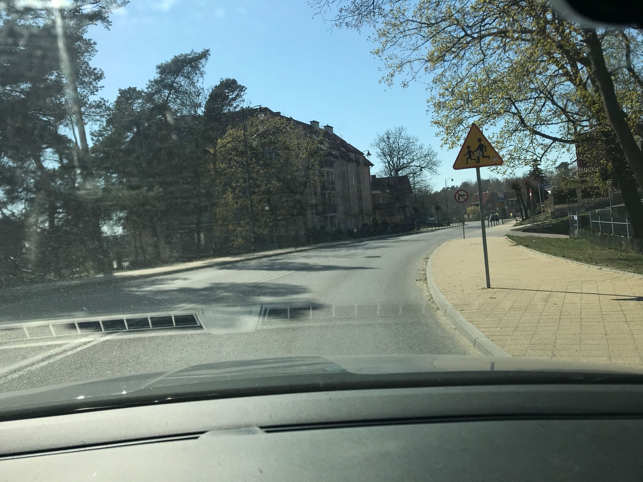 Street view near Wynajem Pokoi Zofia Ojrzyńska, Krynica Morska — © atze777 (CC BY-SA · Mapillary)