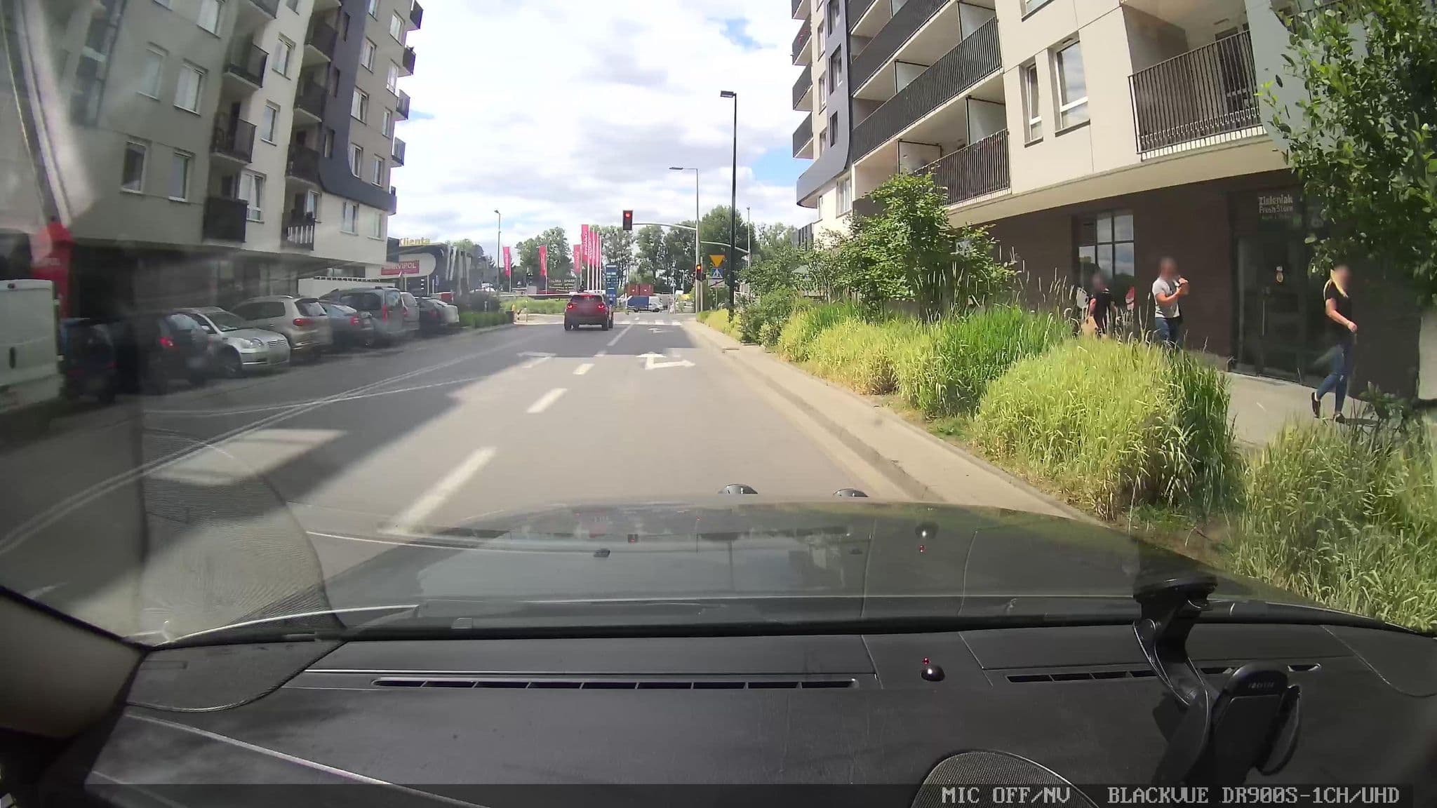 Street view near Prudentia Apartments Kłobucka, Włochy — © grobin (CC BY-SA · Mapillary)