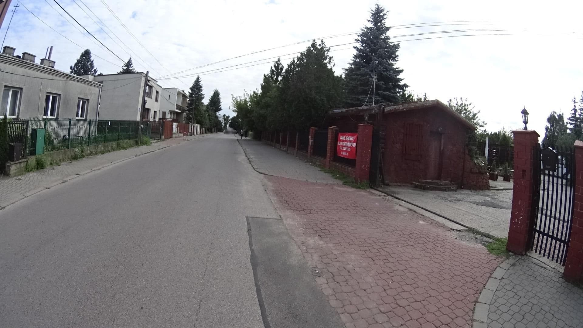 Street view near Golden Roof, Włochy — © awizonosz (CC BY-SA · Mapillary)