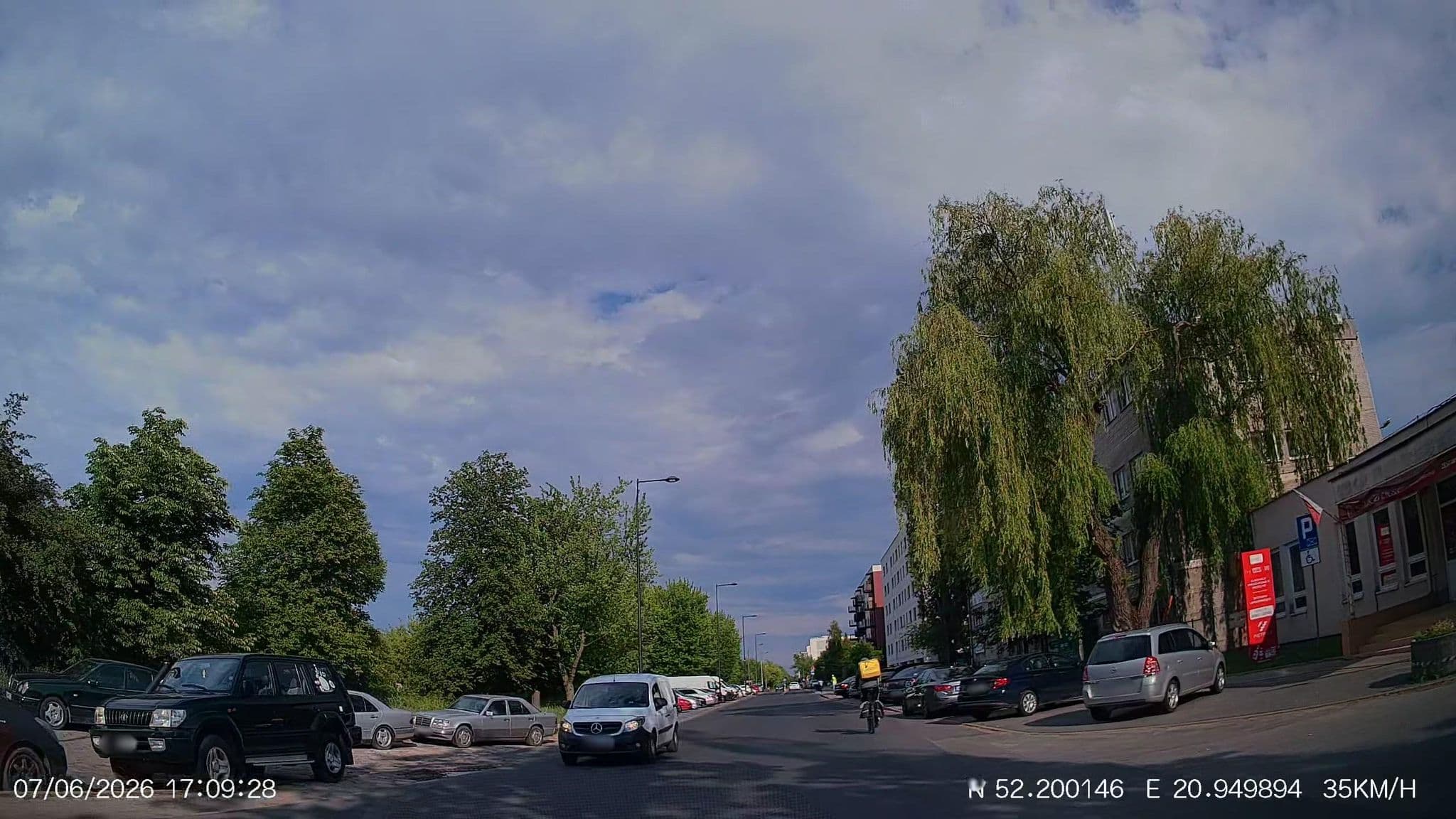 Street view near Hotel Pracowniczy Metro, Włochy — © Driven2574 (CC BY-SA · Mapillary)