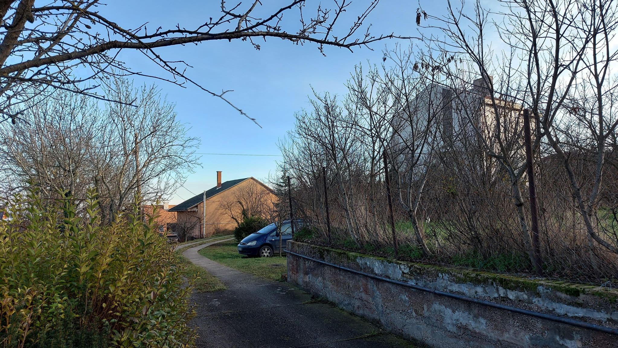 Street view near Panoráma Pihenőház, Balatonalmádi — © vasony (CC BY-SA · Mapillary)