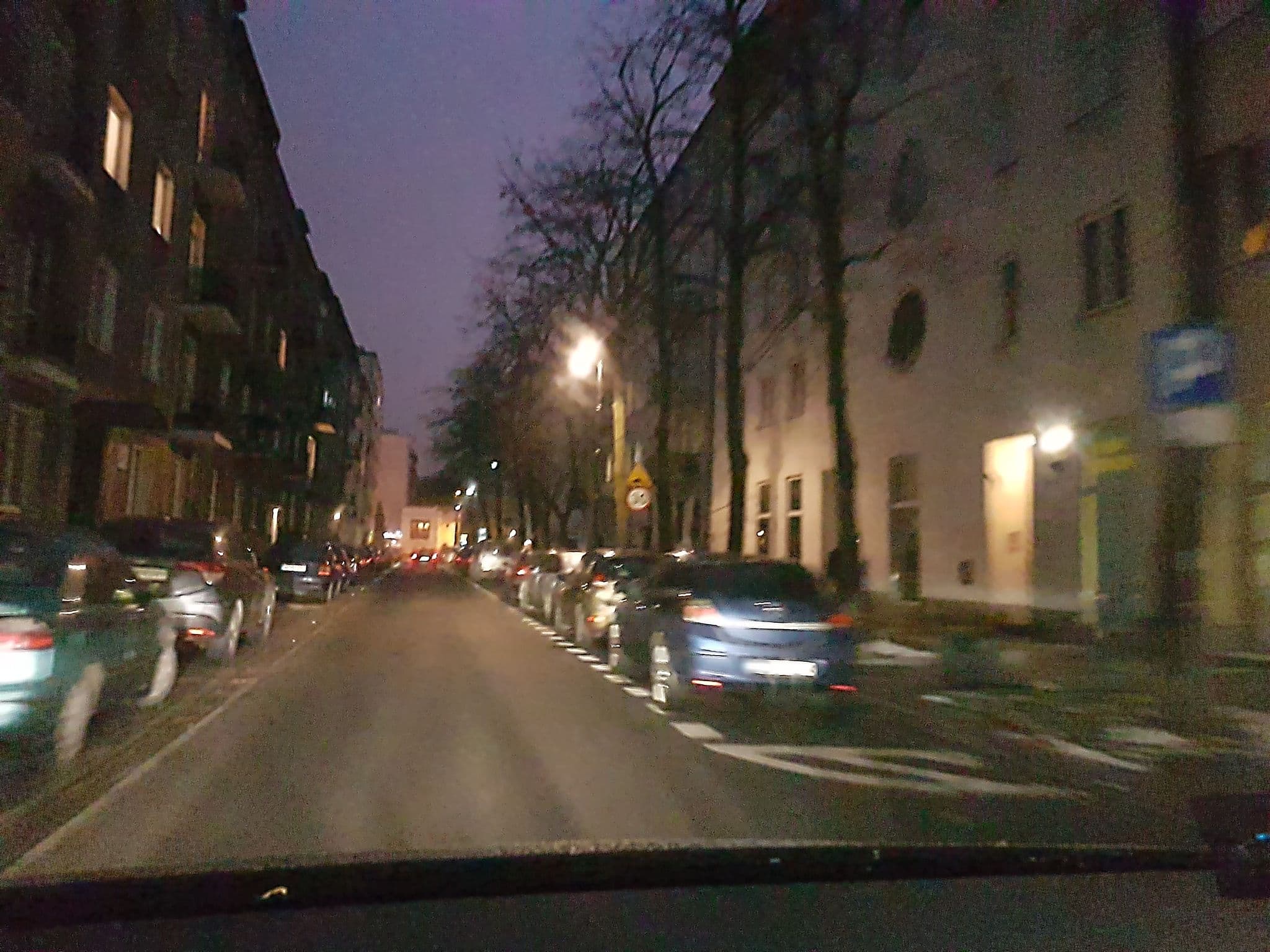 Street view near Społem Spółdzielczy Ośrodek Wypoczynkowy Zorza, Mokotów — © karolmajek (CC BY-SA · Mapillary)