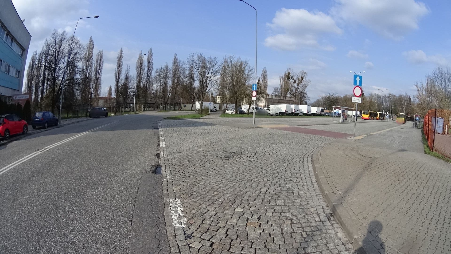 Street view near "Tur-Wola" Sp. z o.o. Zakład Usług Turystycznych, Wola — © awizonosz (CC BY-SA · Mapillary)
