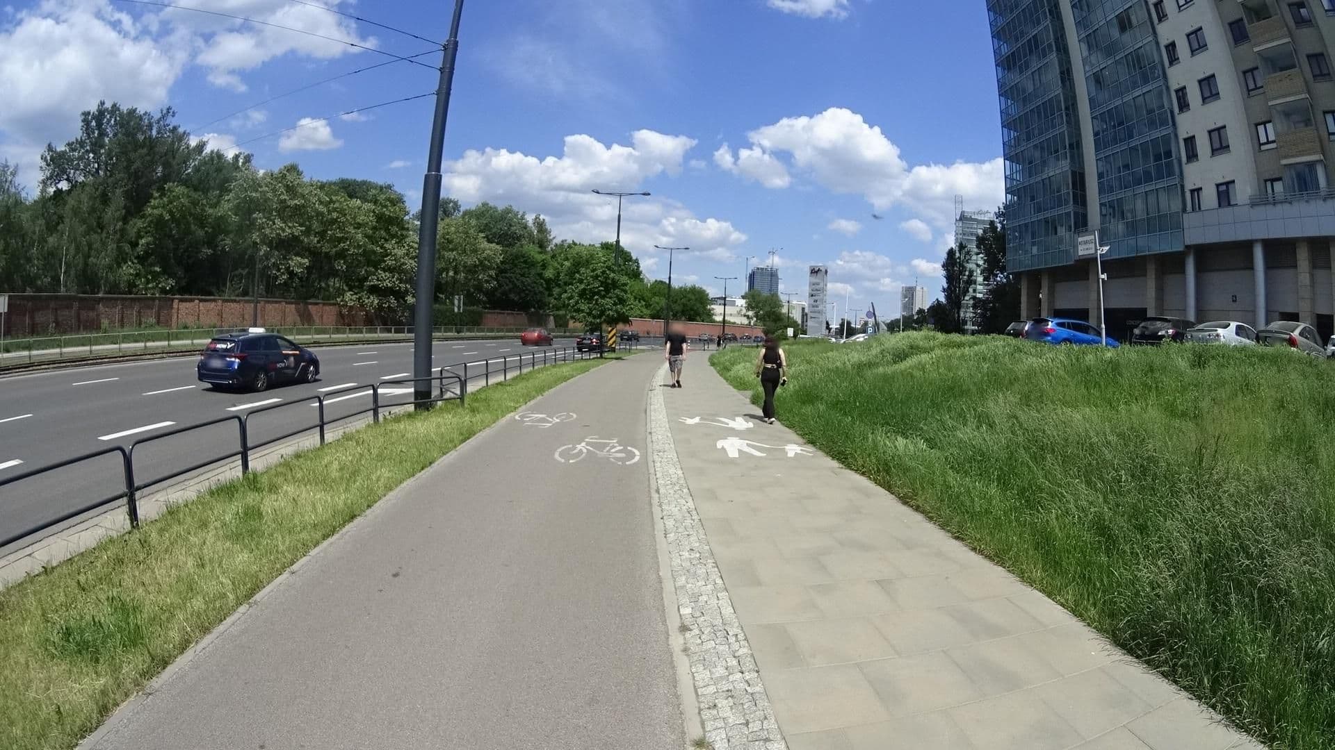 Street view near Pirelli Apartament, Wola — © awizonosz (CC BY-SA · Mapillary)