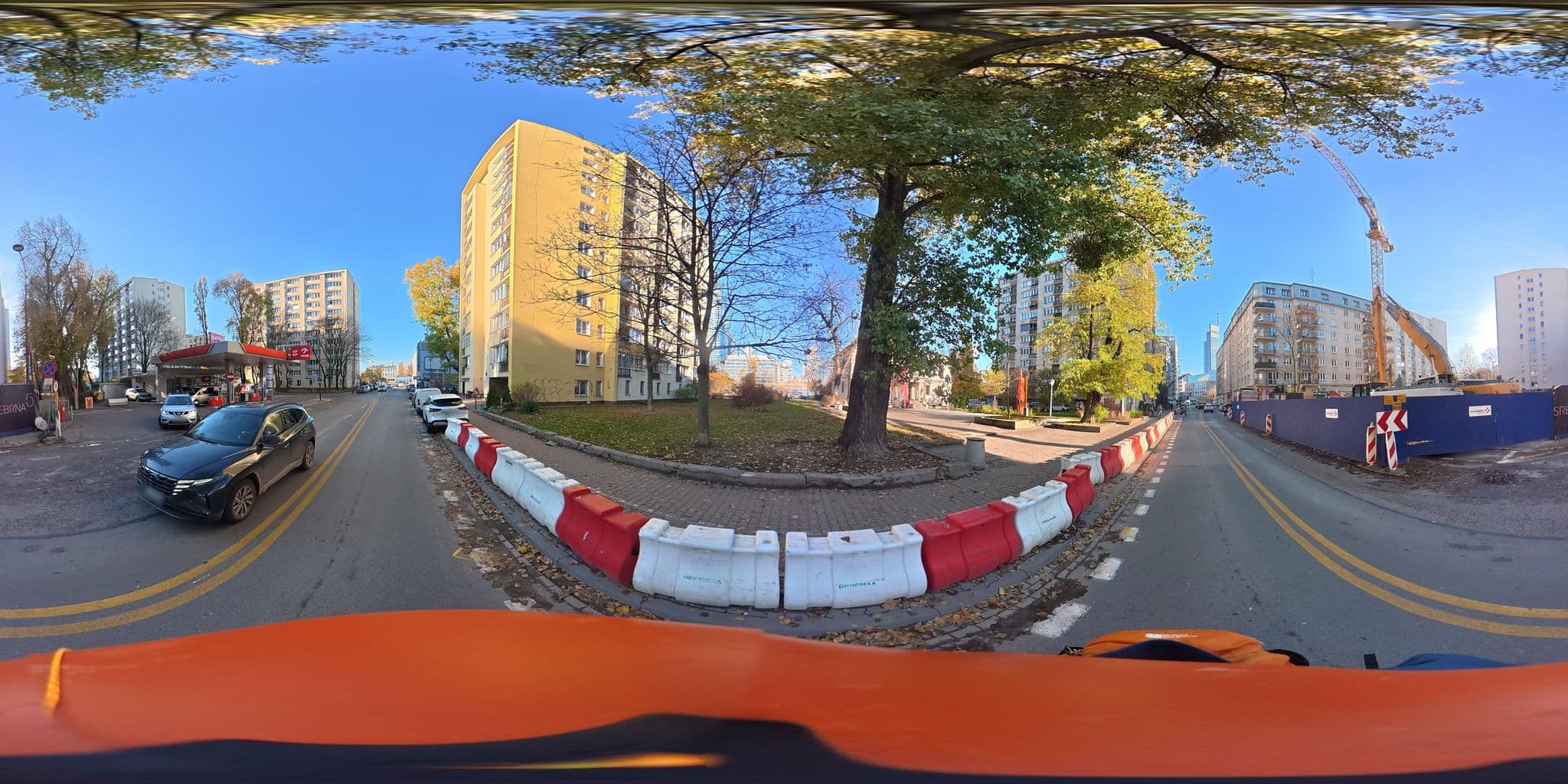 Street view near ShortStayPoland Srebrna, Ochota — © awizonosz (CC BY-SA · Mapillary)