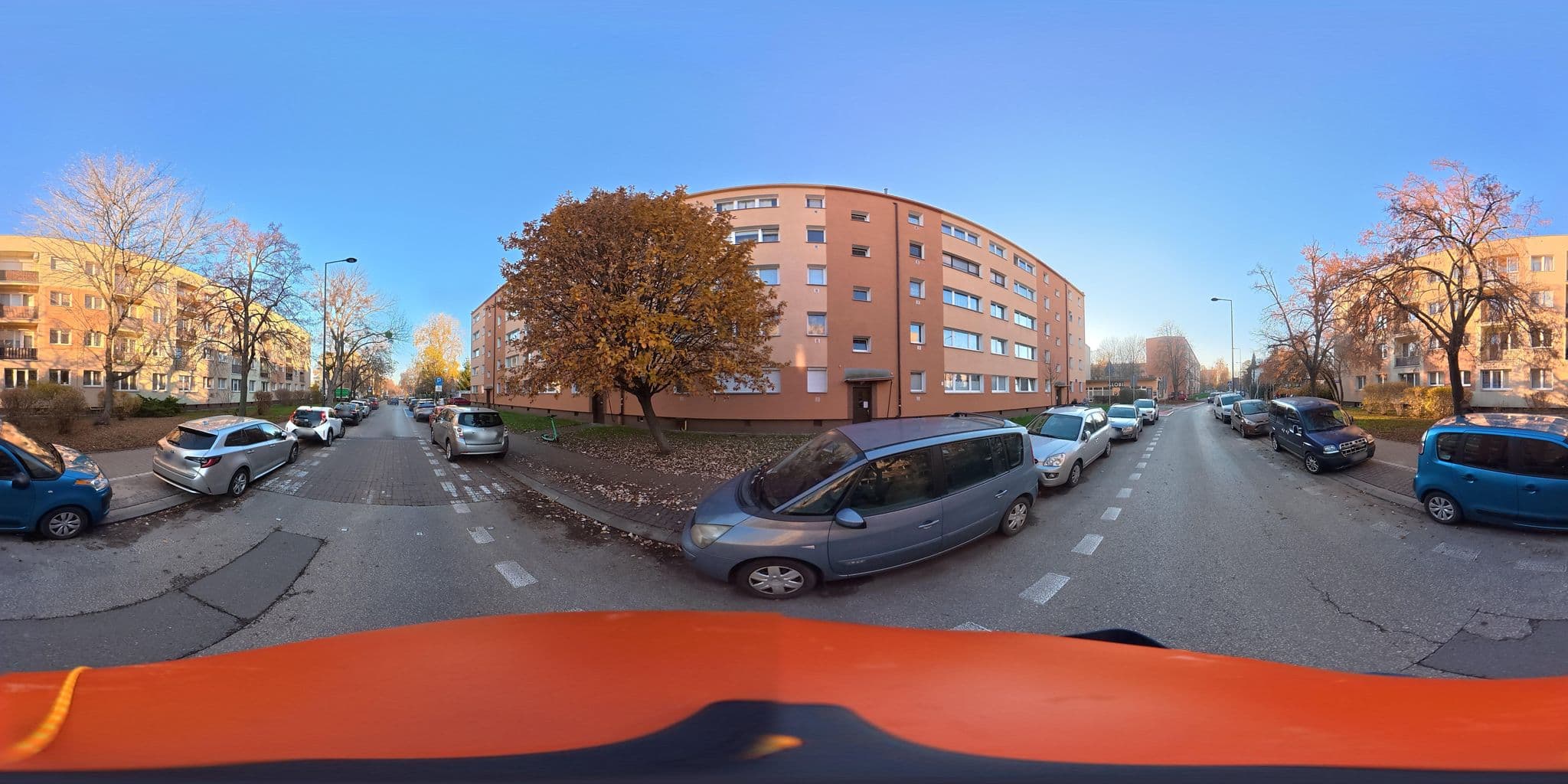 Street view near Tomasz Masłowski Wakacje Pod Żaglami, Wola — © awizonosz (CC BY-SA · Mapillary)