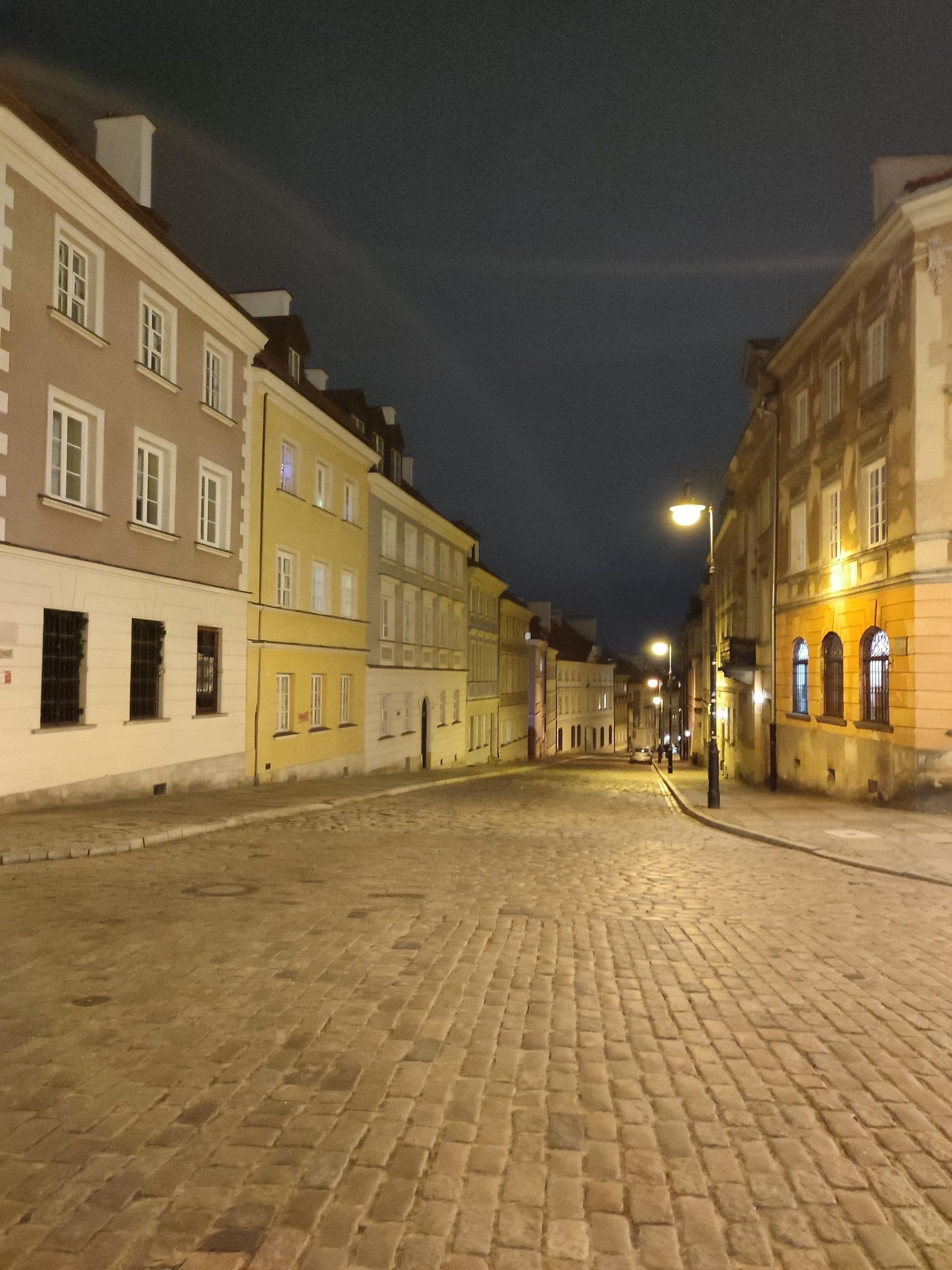 Street view near Black Moon Creatives Sławomir Kochański, Praga Północ — © fantoment (CC BY-SA · Mapillary)