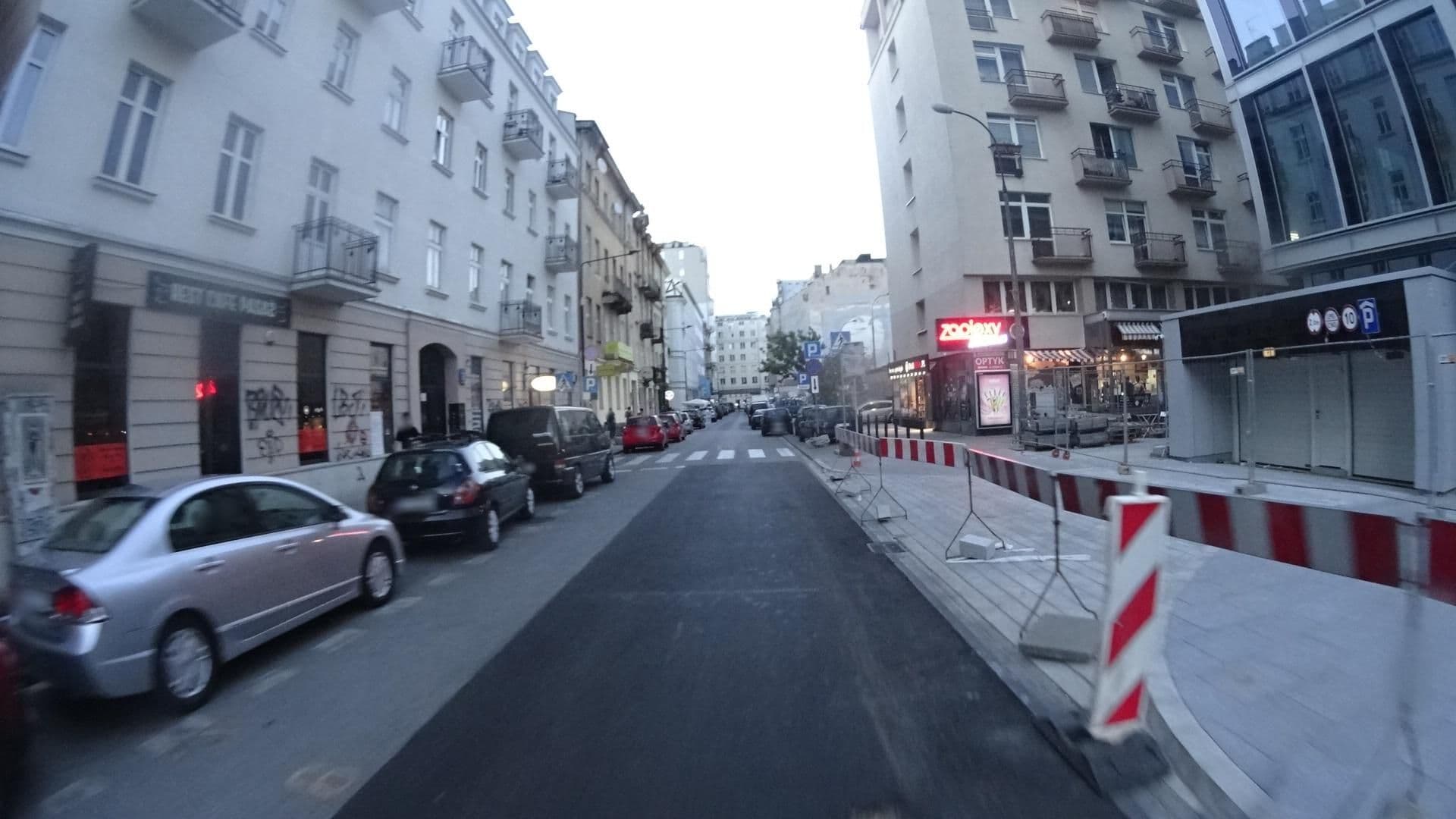 Street view near Apartament Widok, Warsaw — © awizonosz (CC BY-SA · Mapillary)