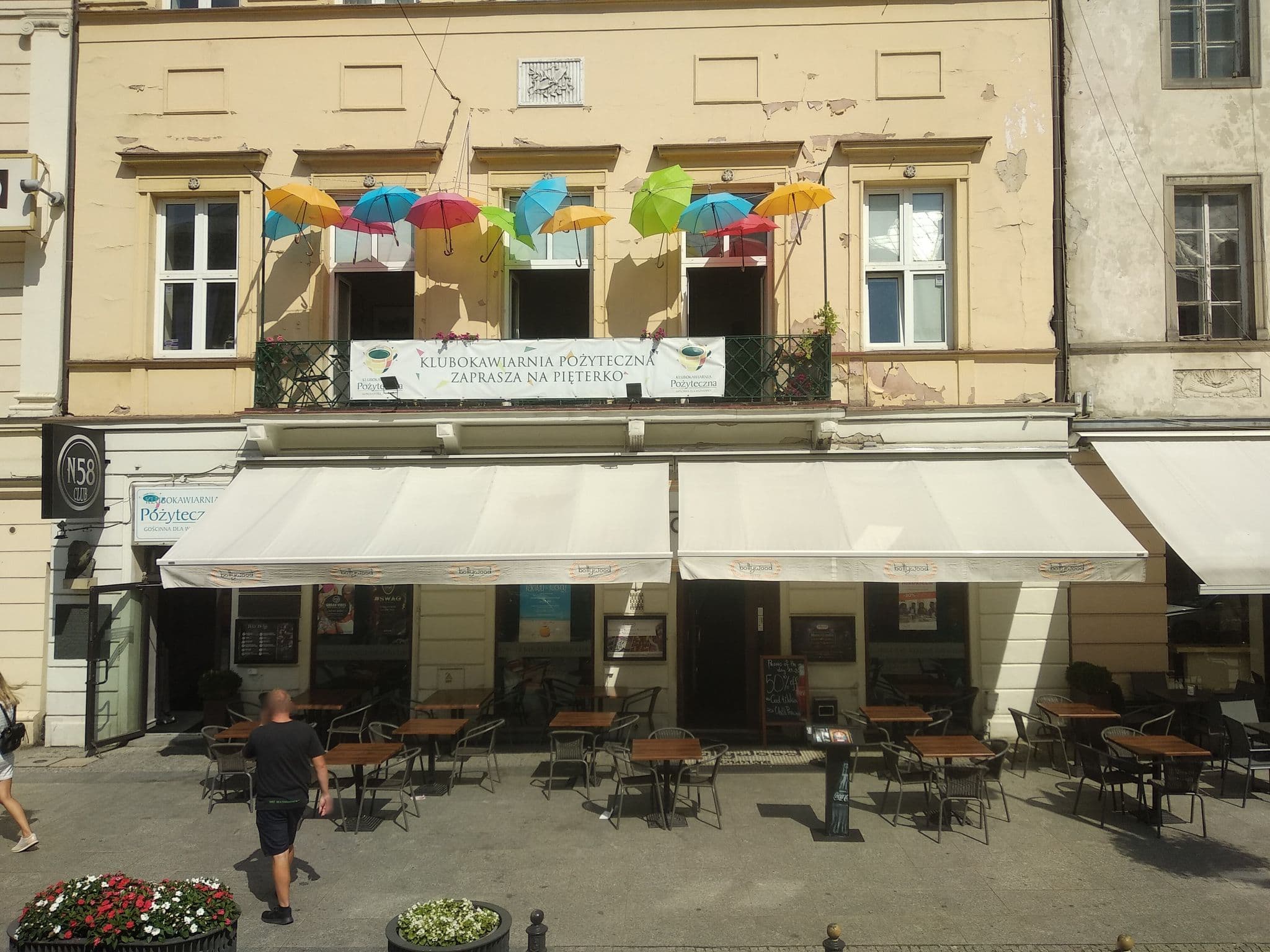 Street view near AAA Stay Nowy Swiat, Śródmieście — © canadarunner (CC BY-SA · Mapillary)