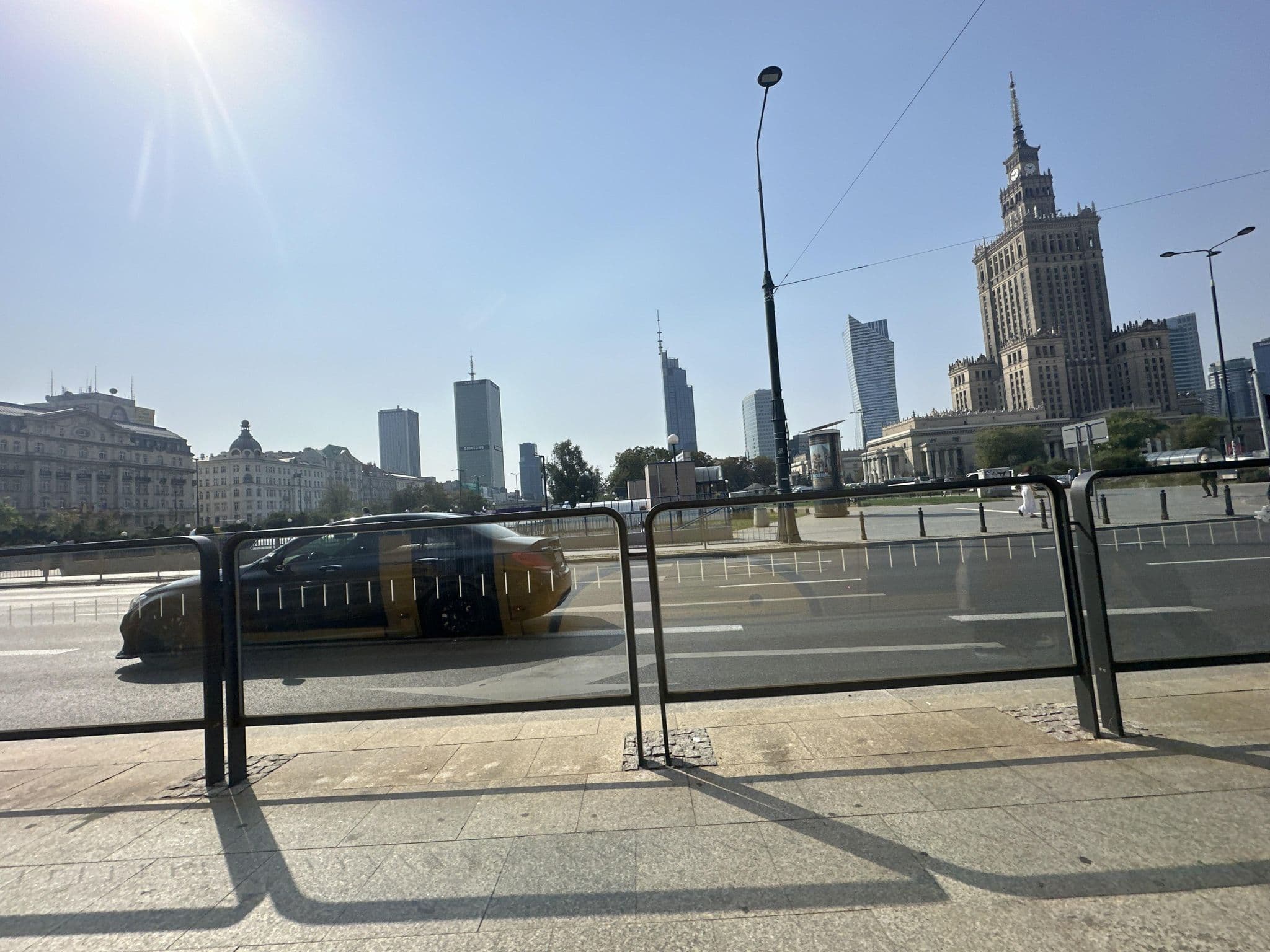 Street view near Vintage Room, Warsaw — © quickness805 (CC BY-SA · Mapillary)