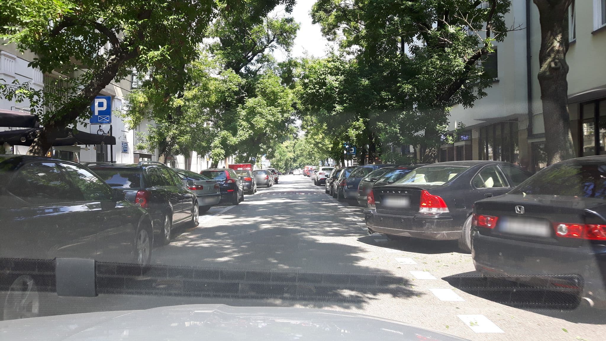 Street view near Click The Flat Hoza Street Apart Rooms, Warsaw — © andpol_2288 (CC BY-SA · Mapillary)