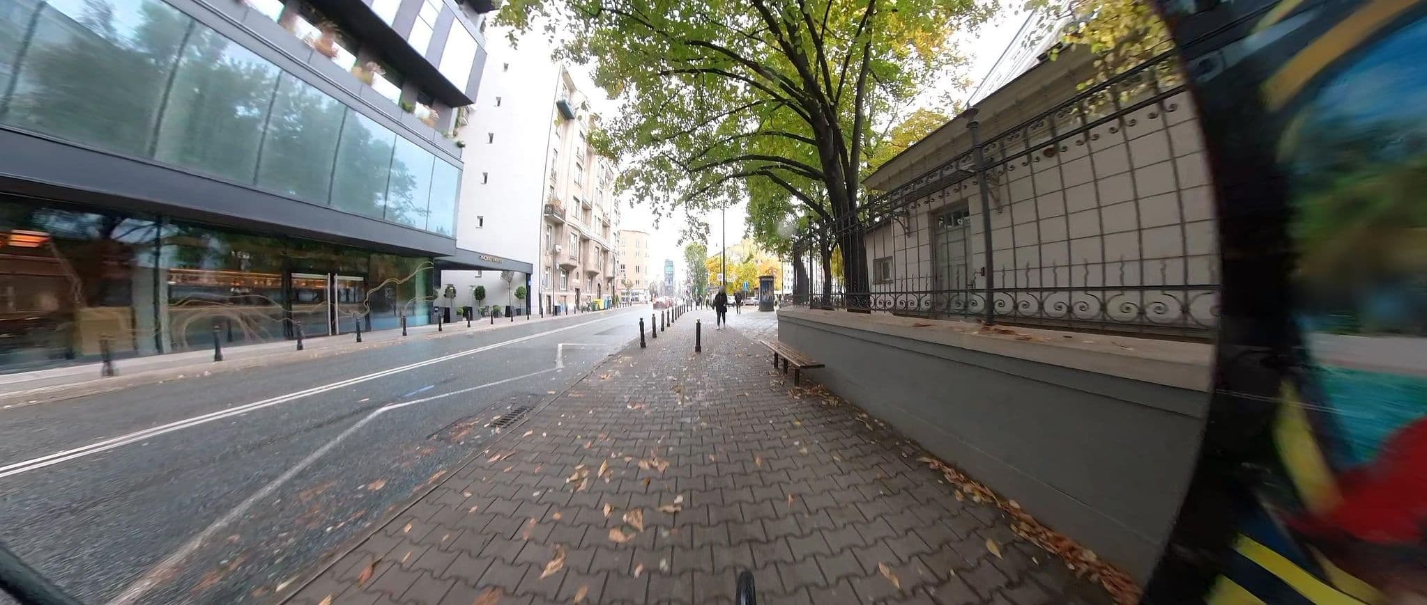 Street view near Rialto. Hotel firmy Mot Sp. z o.o., Warsaw — © 9f893cde (CC BY-SA · Mapillary)