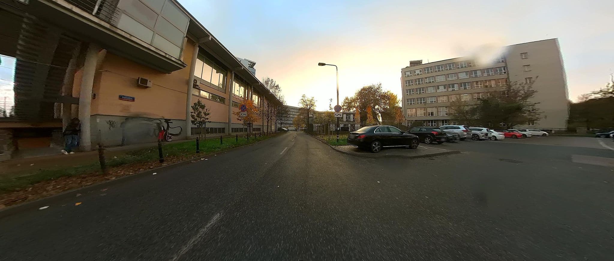 Street view near SKY Residence, Śródmieście — © 9f893cde (CC BY-SA · Mapillary)