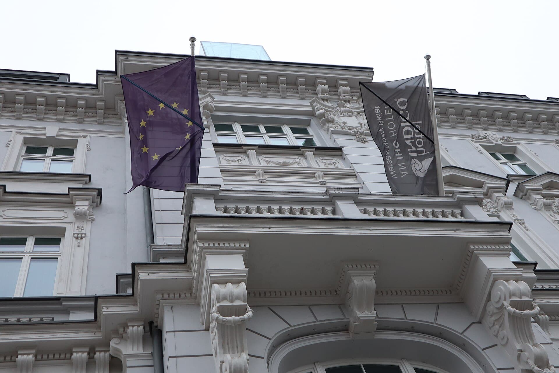 Hotel Indigo Warsaw - Nowy Swiat (via Wikimedia Commons, CC BY-SA 4.0)