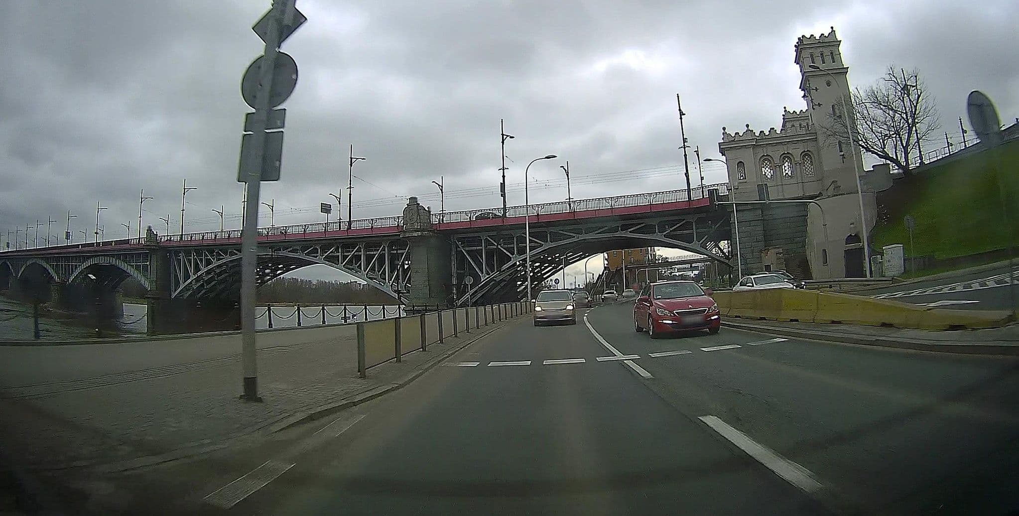 Street view near Hostel i Pokoje Gościnne Na Wodzie Aldona Anita, Śródmieście — © 9f893cde (CC BY-SA · Mapillary)