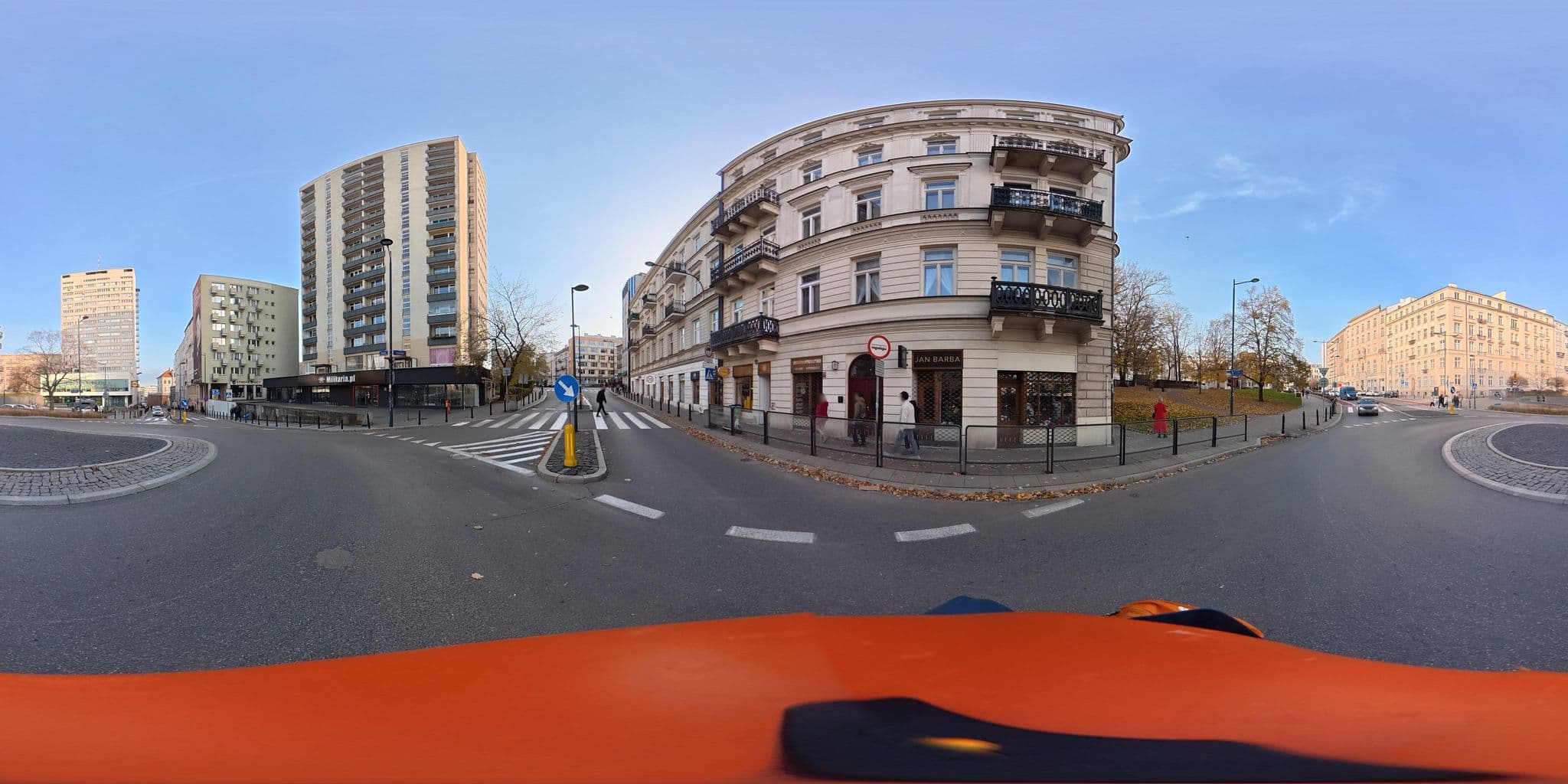 Street view near MJB Hotels Sp. z o.o. w Organizacji, Śródmieście — © awizonosz (CC BY-SA · Mapillary)