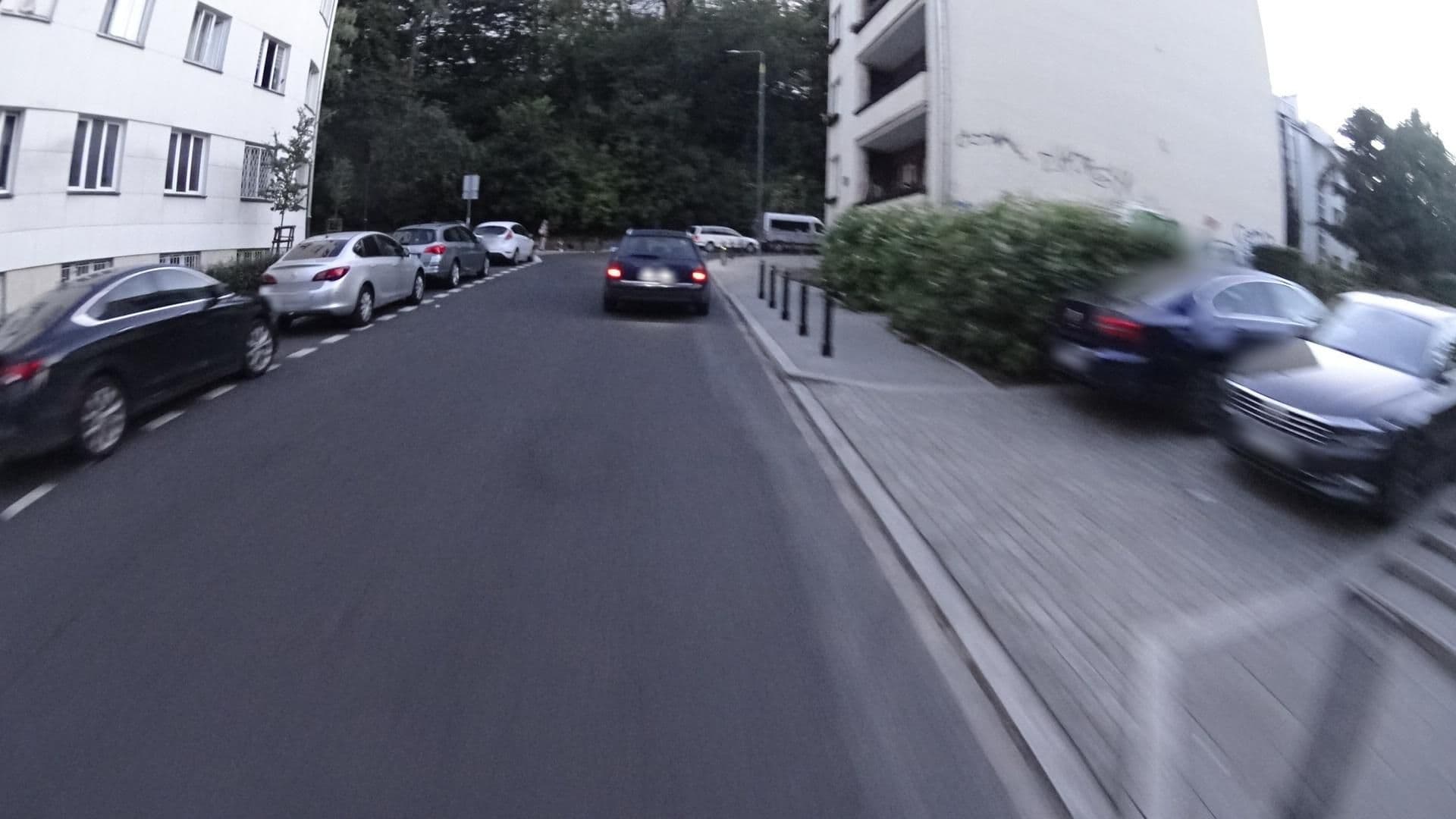 Street view near Gromada. Ogólnokrajowa Spółdzielnia Turystyczna, Śródmieście — © awizonosz (CC BY-SA · Mapillary)