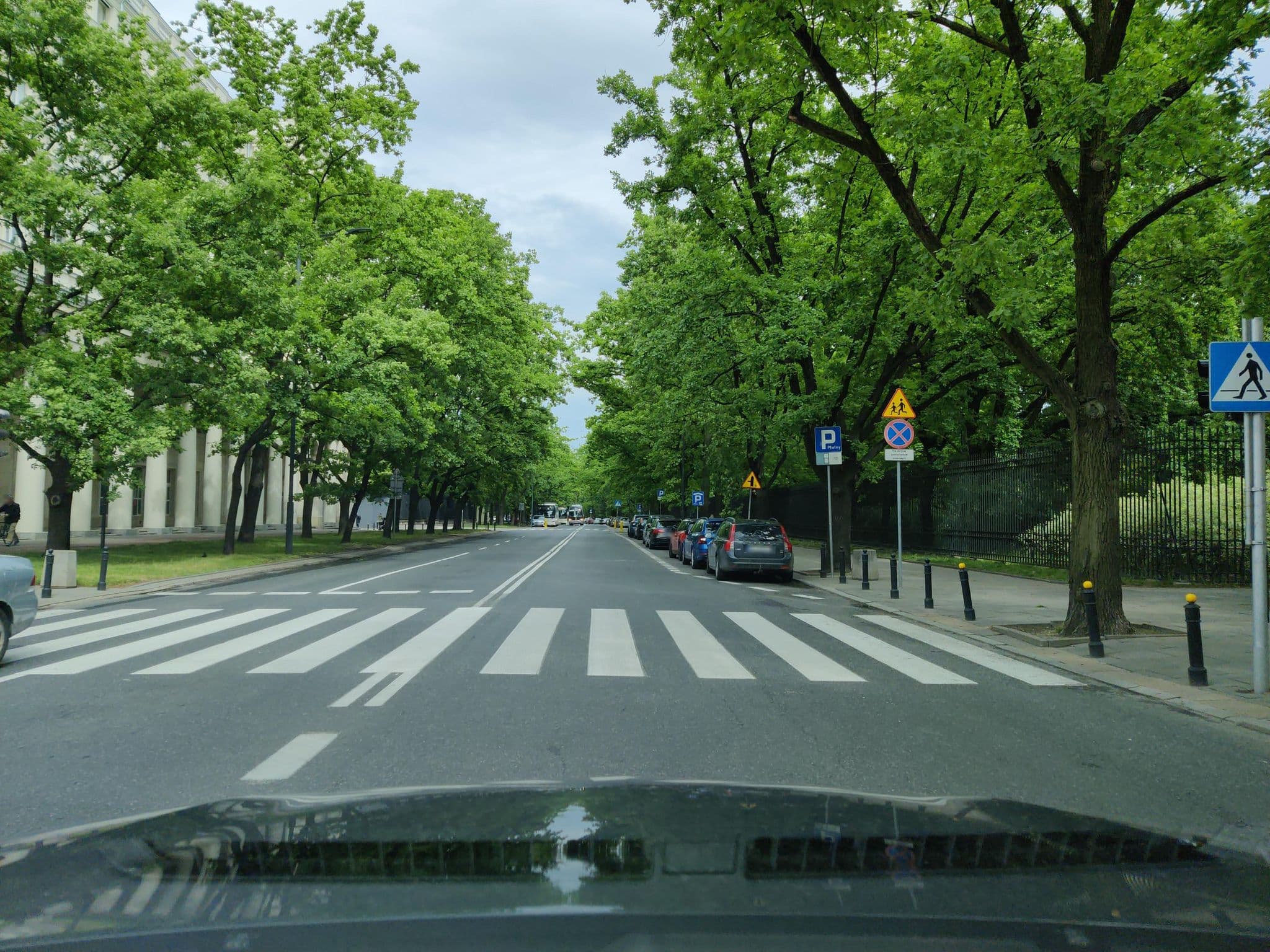 Street view near Warsaw Best Apartments, Żoliborz — © kietlak (CC BY-SA · Mapillary)