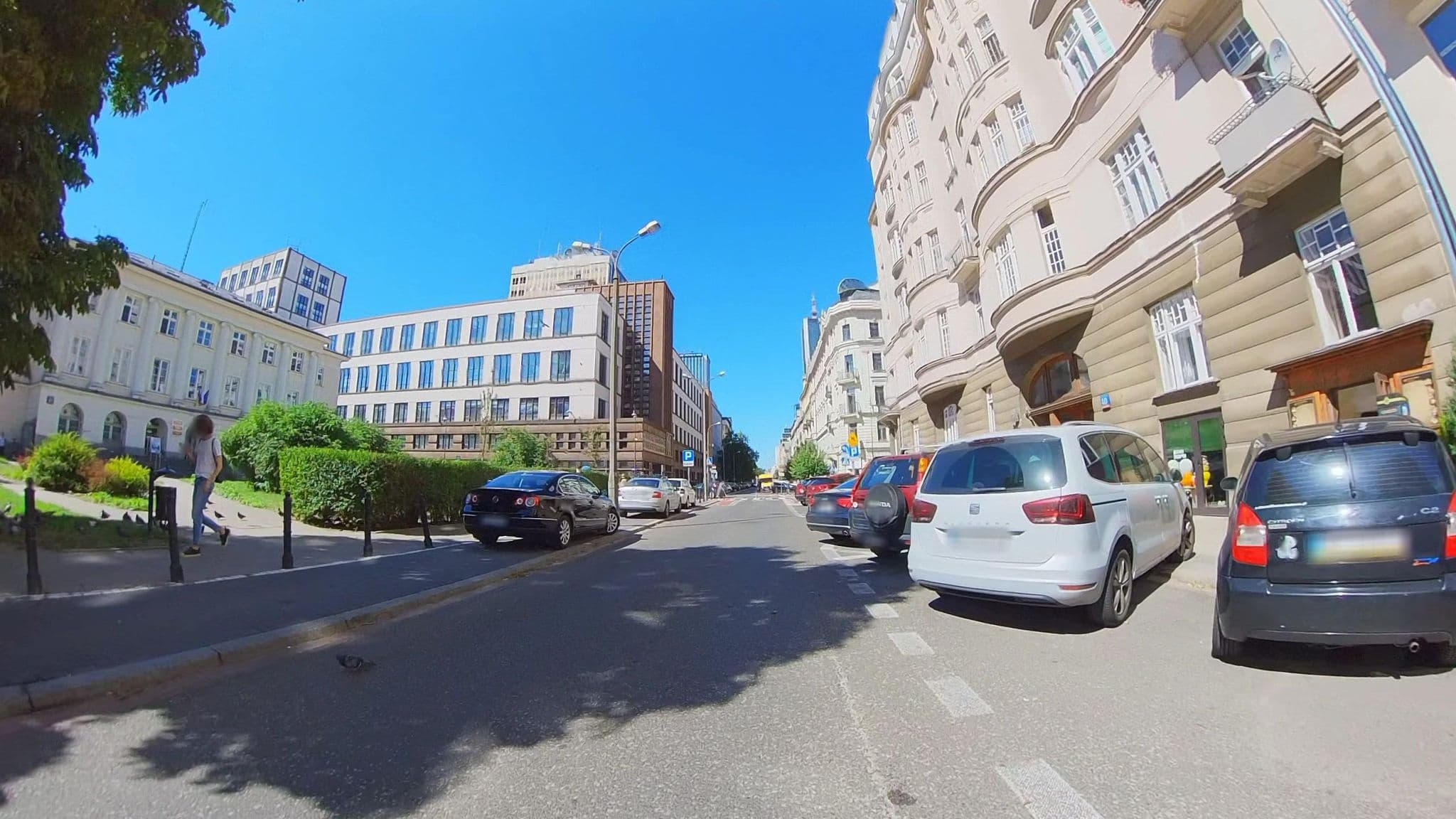 Street view near Pokoje W Centrum, Warsaw — © 9f893cde (CC BY-SA · Mapillary)