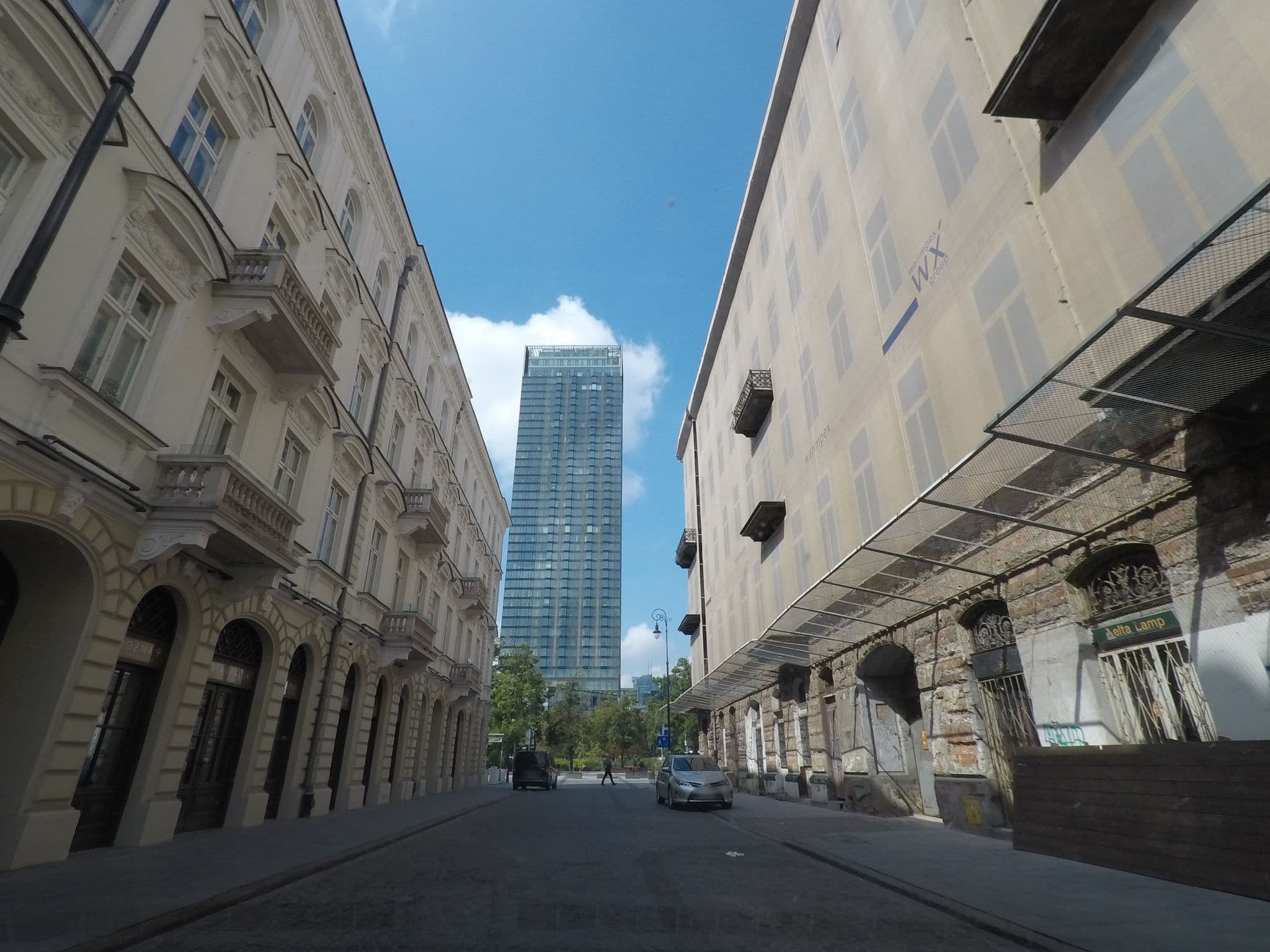 Street view near Hostel w Centrum 4U, Warsaw — © canadarunner (CC BY-SA · Mapillary)