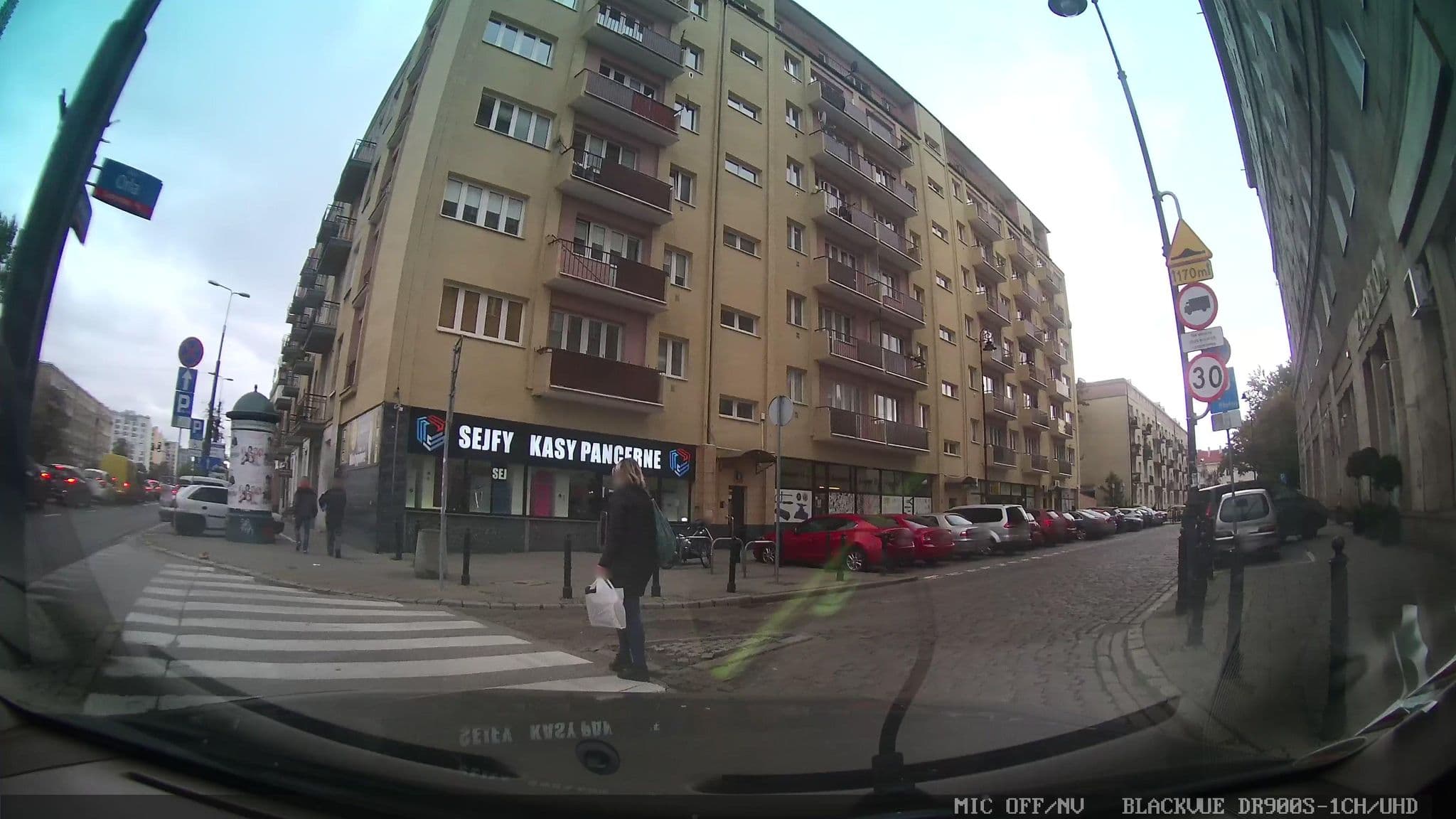 Street view near Dorota Szulecka Dorfan, Warsaw — © grobin (CC BY-SA · Mapillary)