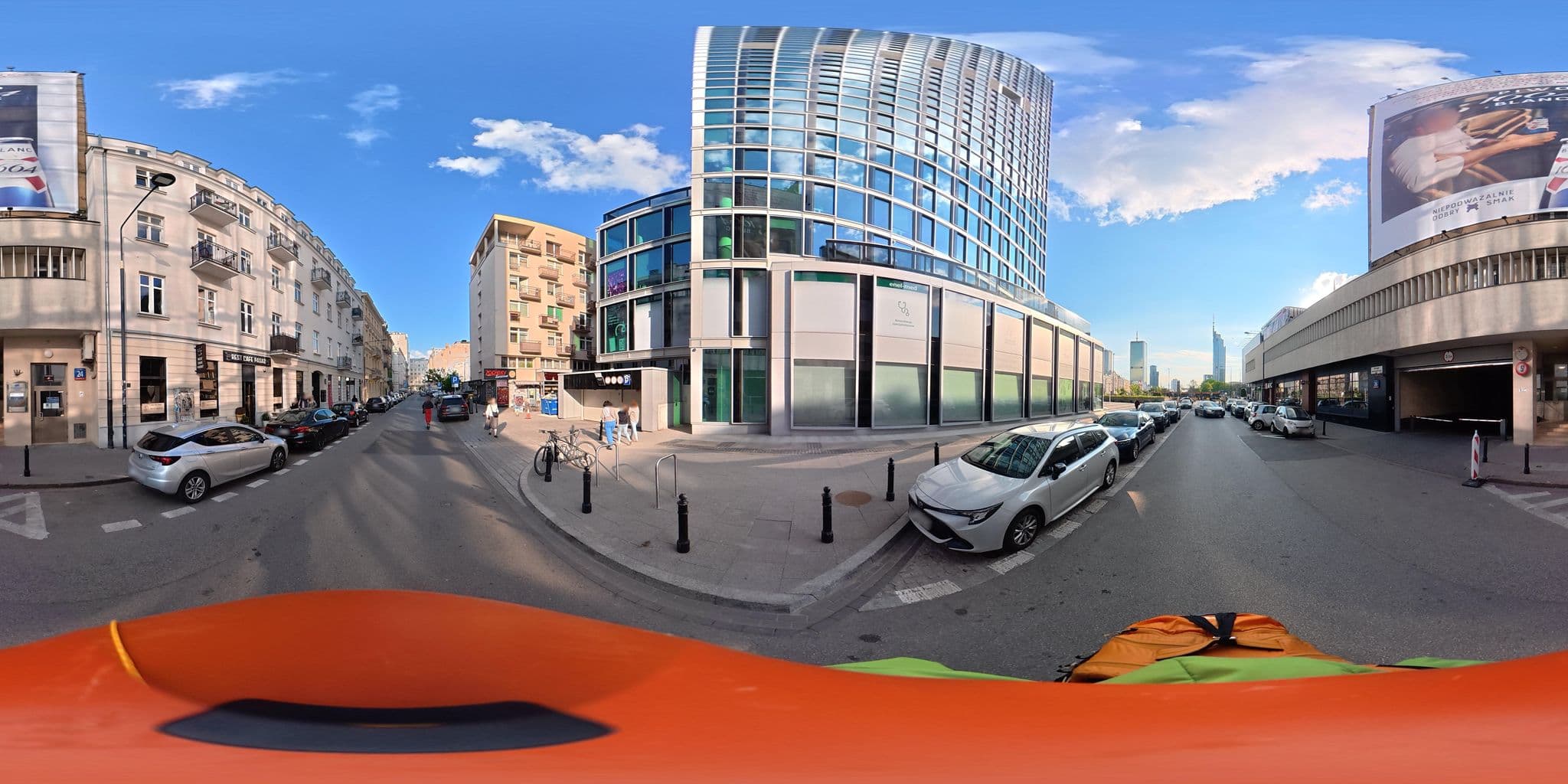 Street view near Warszawa Centrum Apartament Daniella, Warsaw — © awizonosz (CC BY-SA · Mapillary)