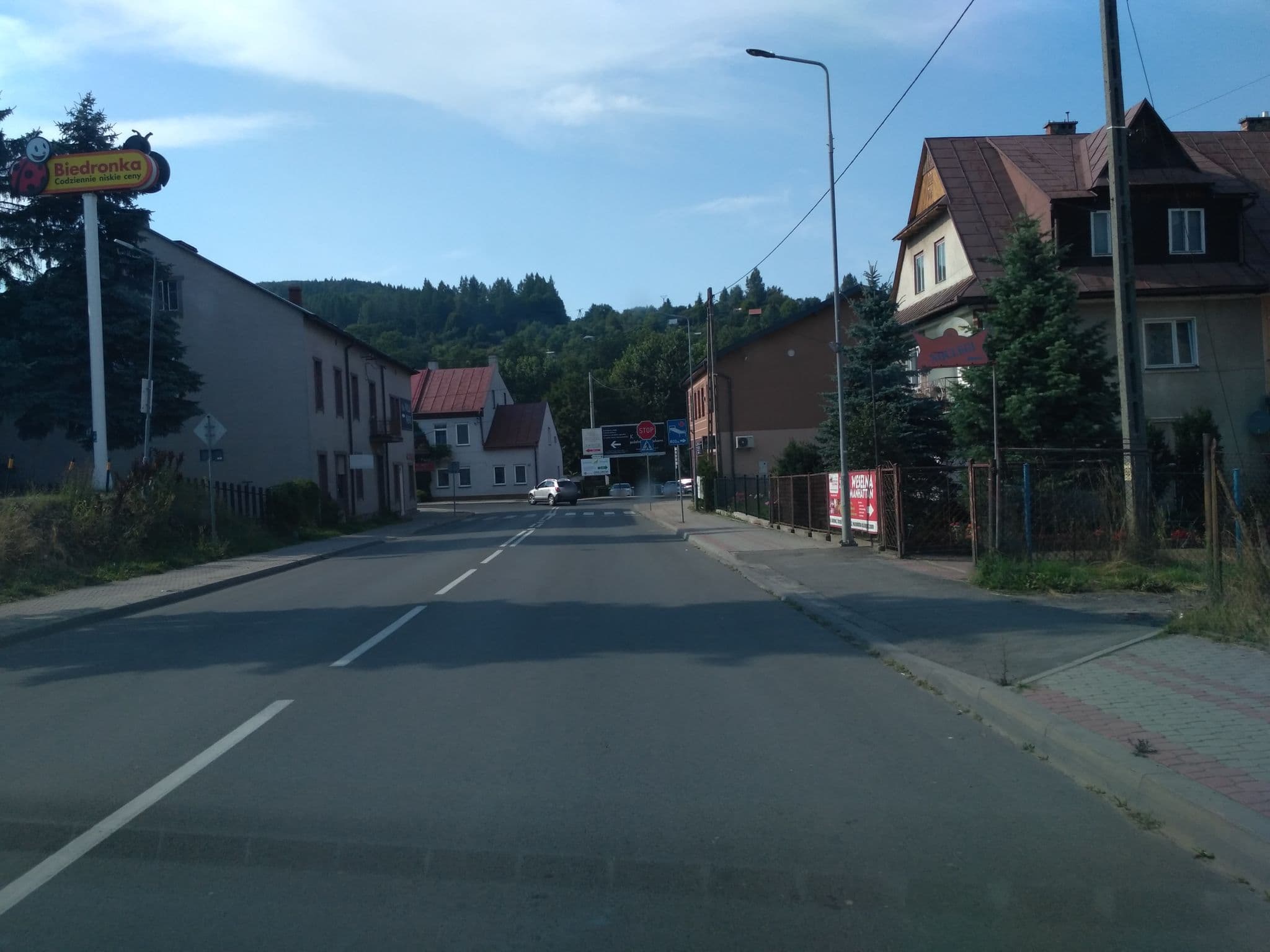 Street view near Villa Neve, Ustrzyki Dolne — © czecko (CC BY-SA · Mapillary)