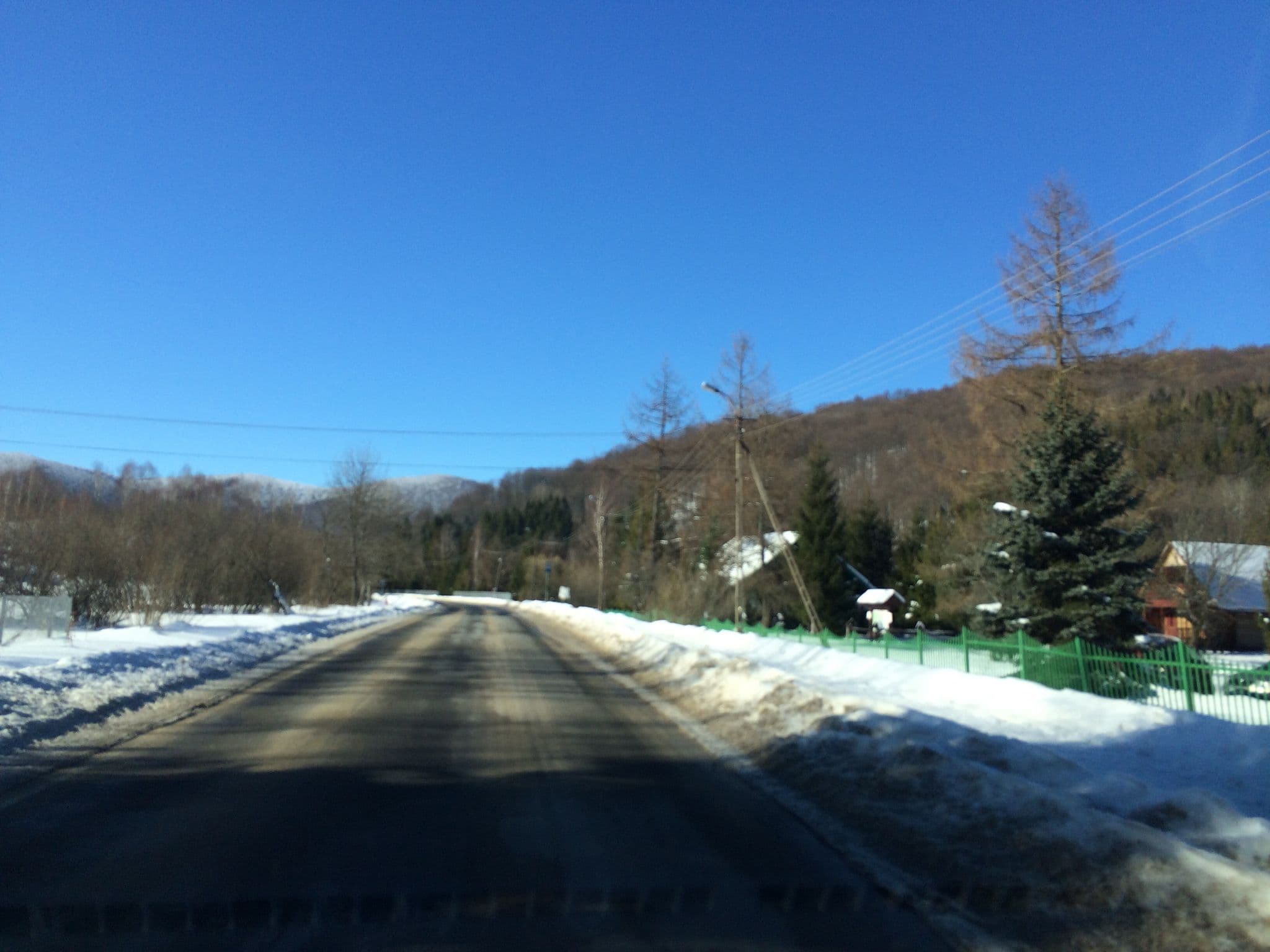 Street view near Biały. Hotelik, Ustrzyki Dolne — © zvid (CC BY-SA · Mapillary)