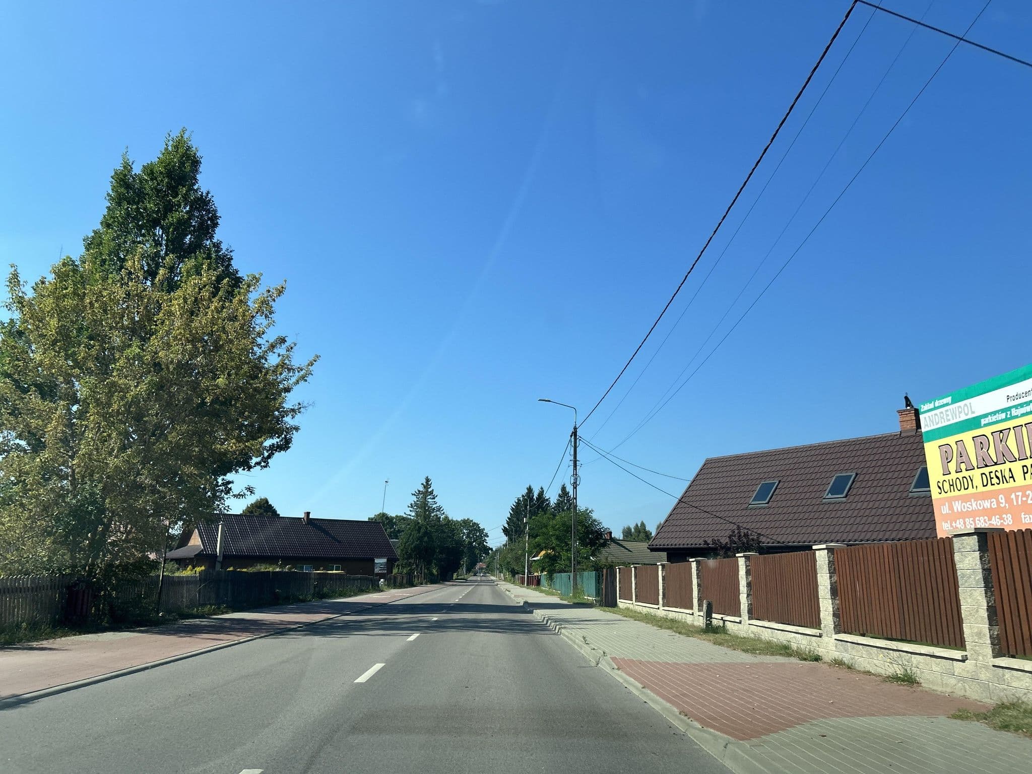 Street view near Stork House - Dom Pod Bocianem, Białowieża — © strudel (CC BY-SA · Mapillary)