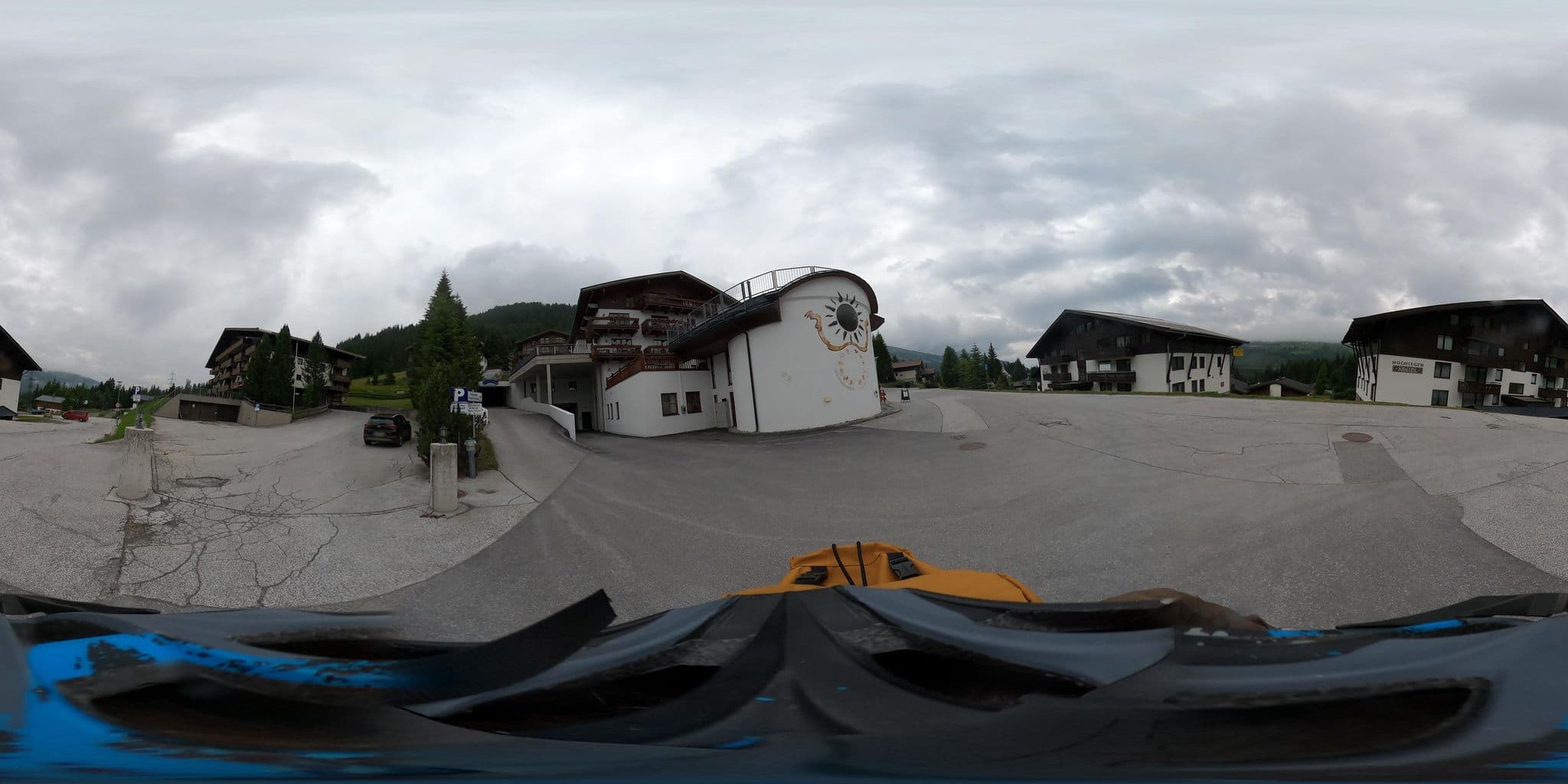 Street view near Ferienwohungen Haus Kreidl, Neukirchen am Großvenediger — © peterleth (CC BY-SA · Mapillary)