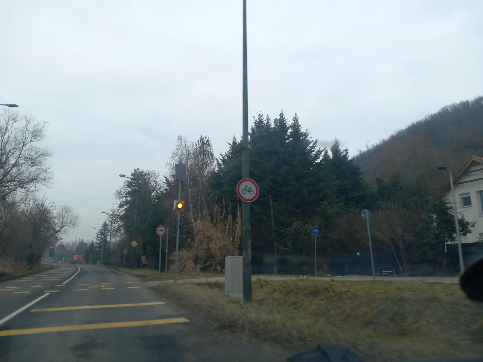 Street view near Vörös Patak Apartmanház, Balatonalmádi — © grozsa11 (CC BY-SA · Mapillary)