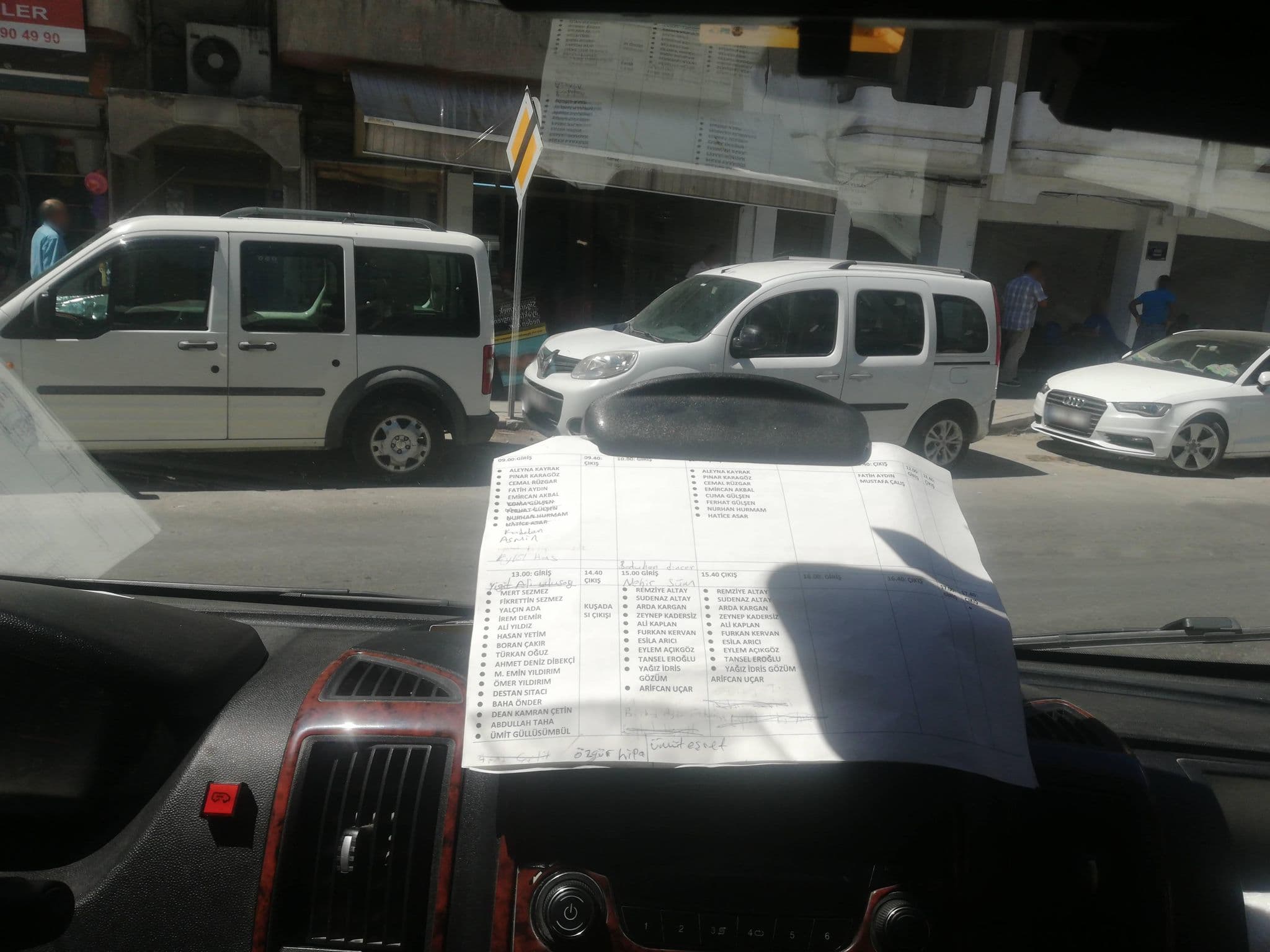 Street view near Bülbül Otel, Kuşadası — © iguana (CC BY-SA · Mapillary)