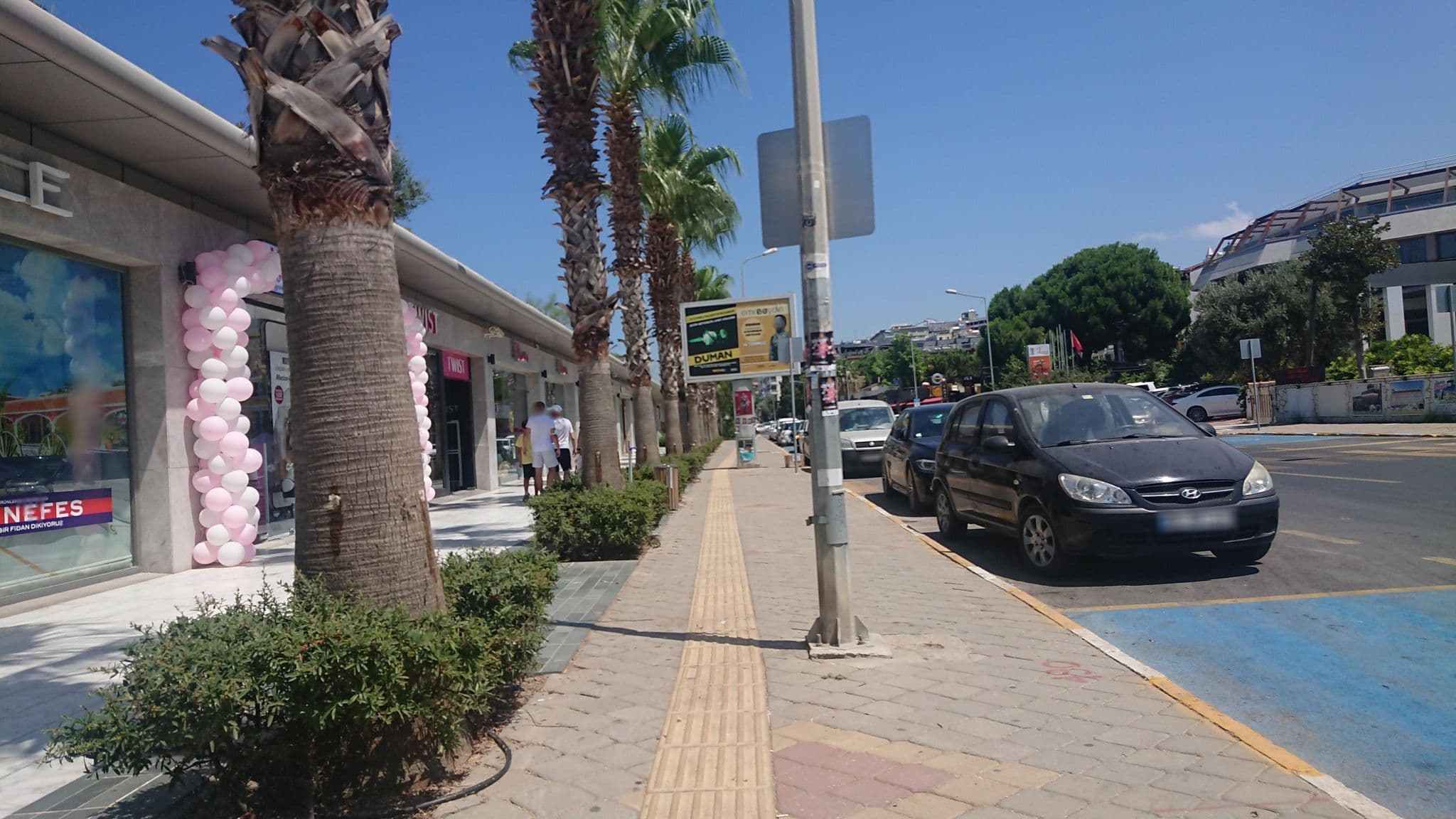 Street view near Uzayda Yırtmakla Mesgul, Kuşadası — © kubikanber (CC BY-SA · Mapillary)