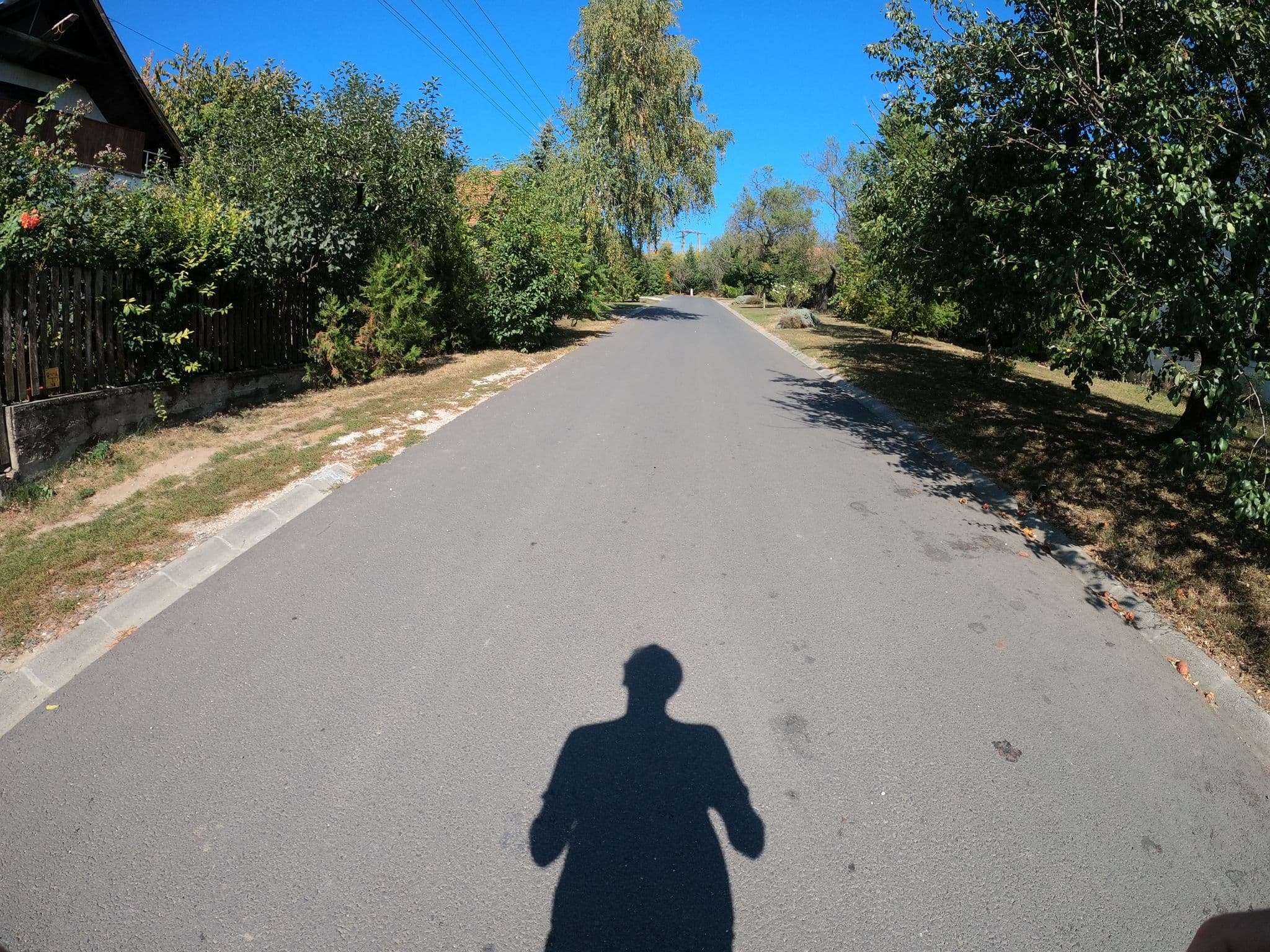 Street view near Tünde Vendégház, Révfülöp — © knusprig (CC BY-SA · Mapillary)