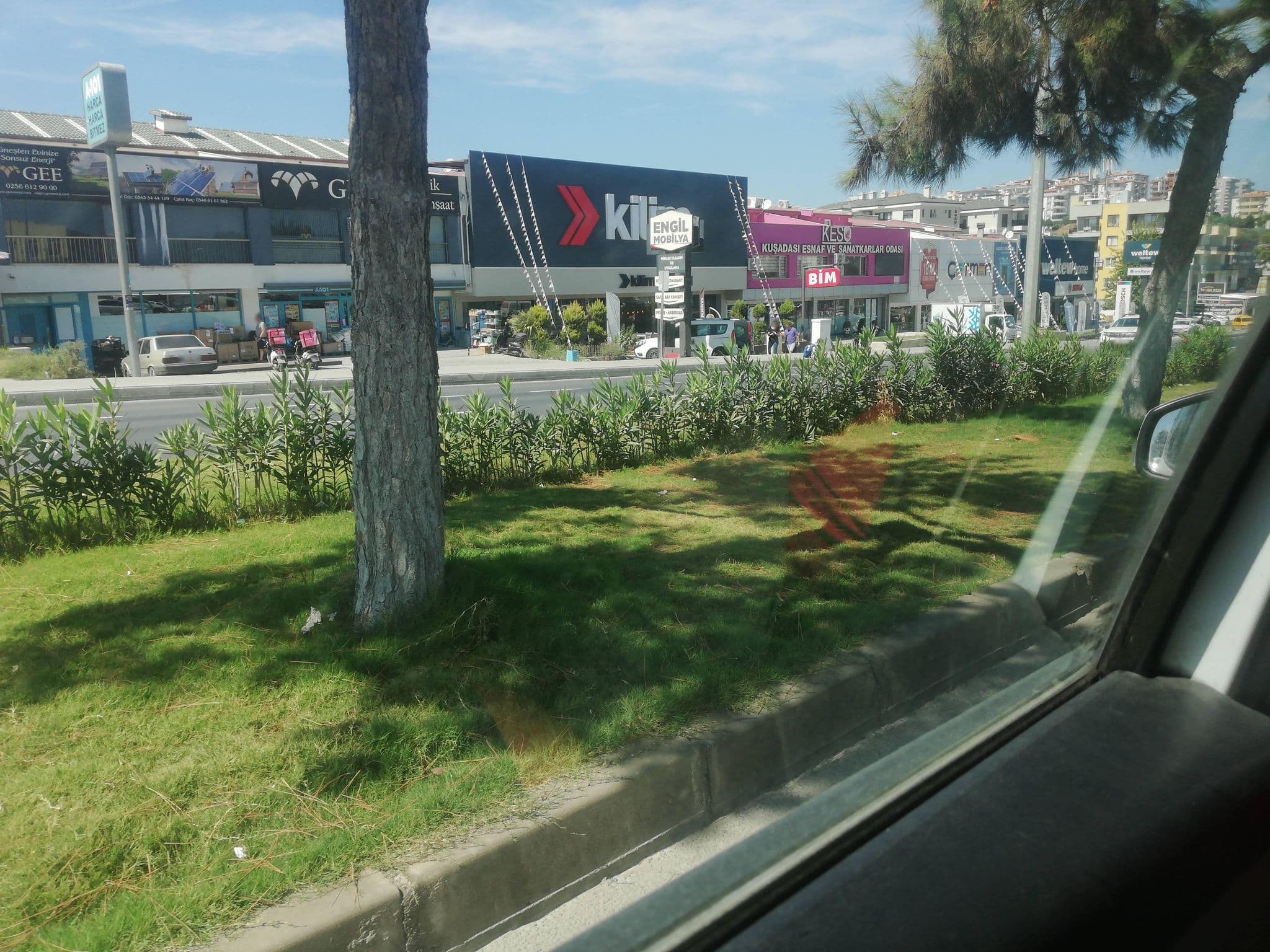 Street view near Kusadasi Inn, Kuşadası — © amasya05055 (CC BY-SA · Mapillary)