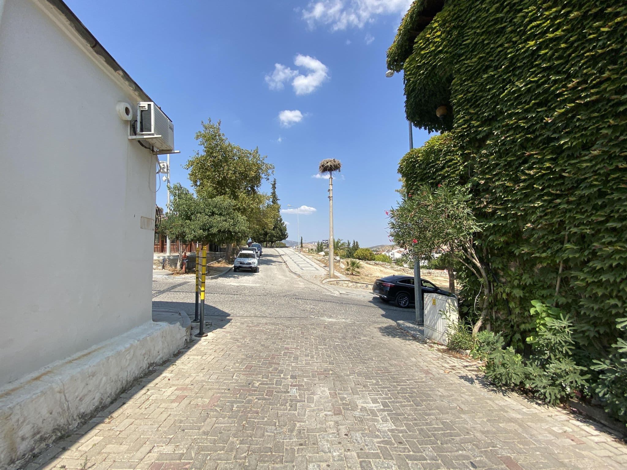 Street view near Nazhan Butik Otel, Selçuk — © asturksever (CC BY-SA · Mapillary)