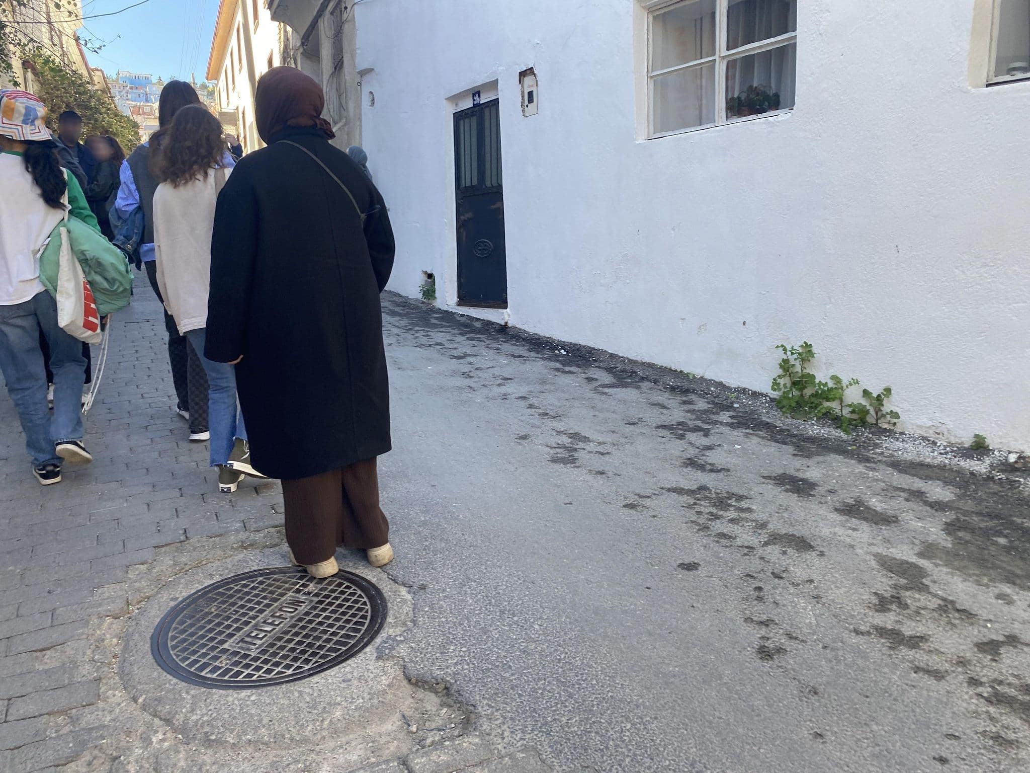 Street view near Ephesian Hotel Guesthouse, Kuşadası — © crnyrngvn (CC BY-SA · Mapillary)
