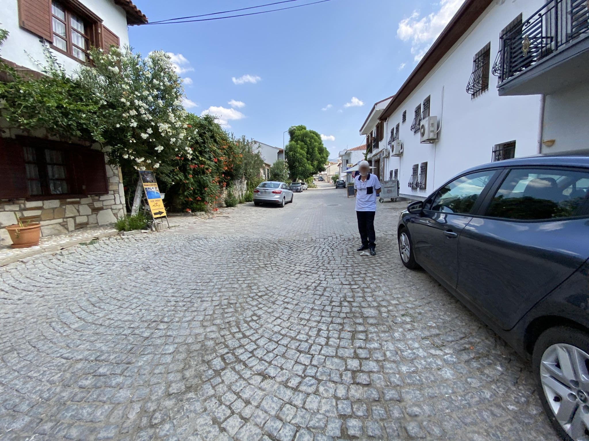 Street view near Inephesushotel&Artgallery, Selçuk — © asturksever (CC BY-SA · Mapillary)