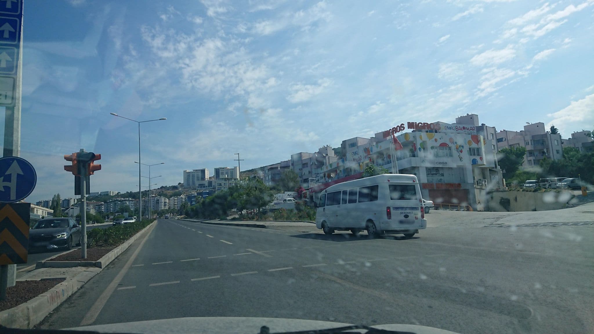 Street view near Panaroma Hill, Kuşadası — © kubikanber (CC BY-SA · Mapillary)