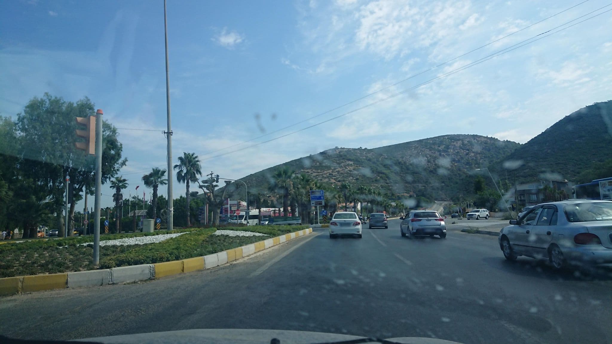 Street view near Büyük Havuz, Kuşadası — © kubikanber (CC BY-SA · Mapillary)