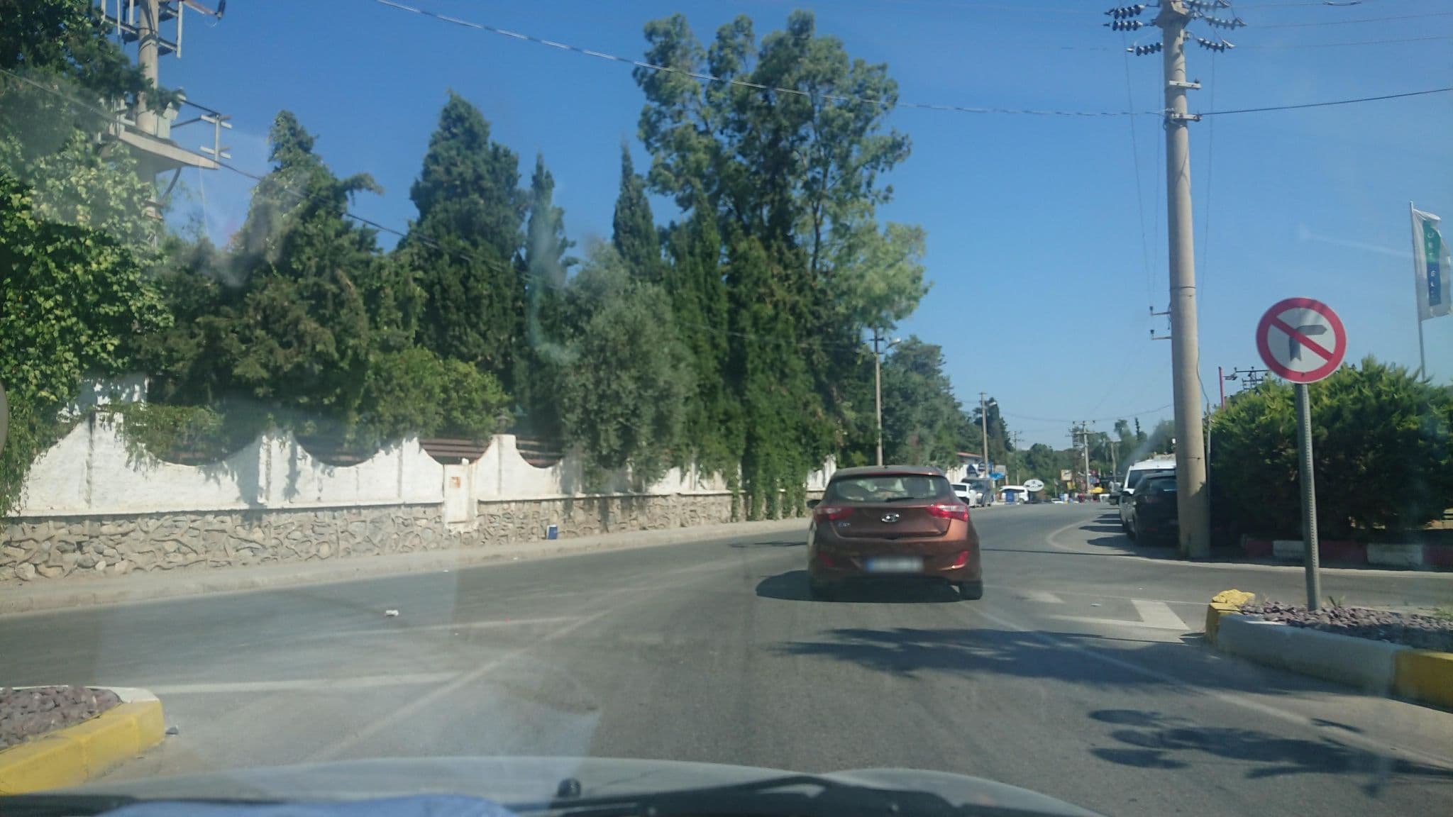Street view near Pigale Family Club, Kuşadası — © kubikanber (CC BY-SA · Mapillary)