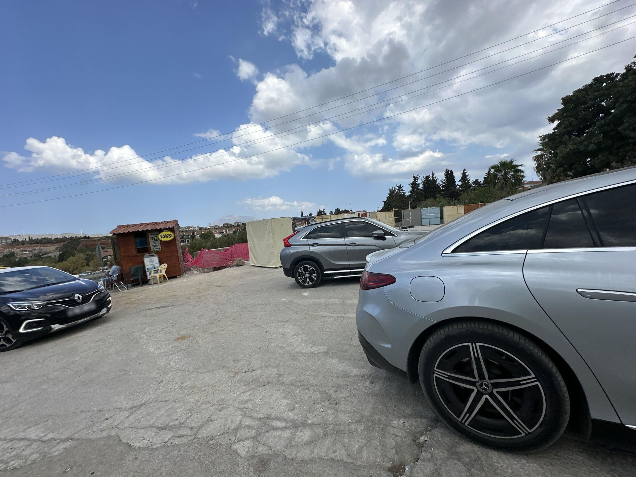 Street view near Patiska Butik Otel, Datça — © asturksever (CC BY-SA · Mapillary)