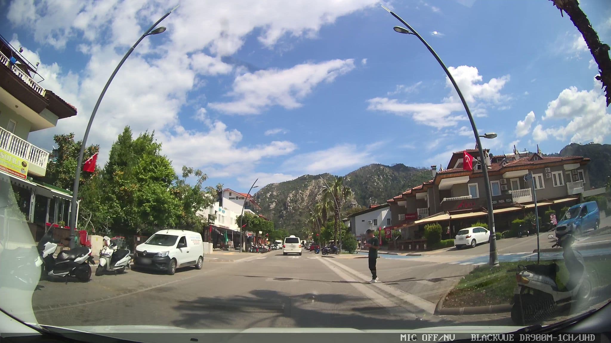 Street view near imperial, İçmeler — © asturksever (CC BY-SA · Mapillary)