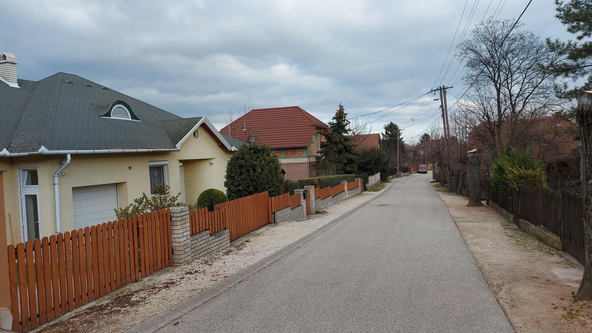 Street view near Harmónia Vendégház, Apartmanház, Balatonalmádi — © vasony (CC BY-SA · Mapillary)