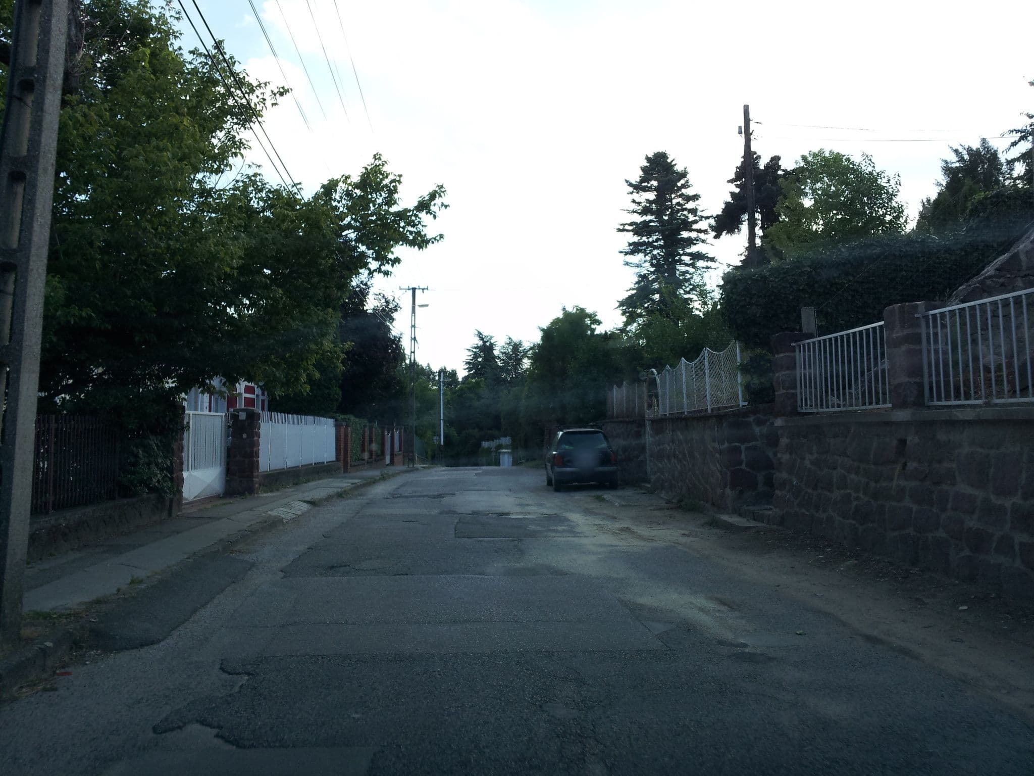 Street view near Familia Panzió, Balatonalmádi — © kolesajr (CC BY-SA · Mapillary)