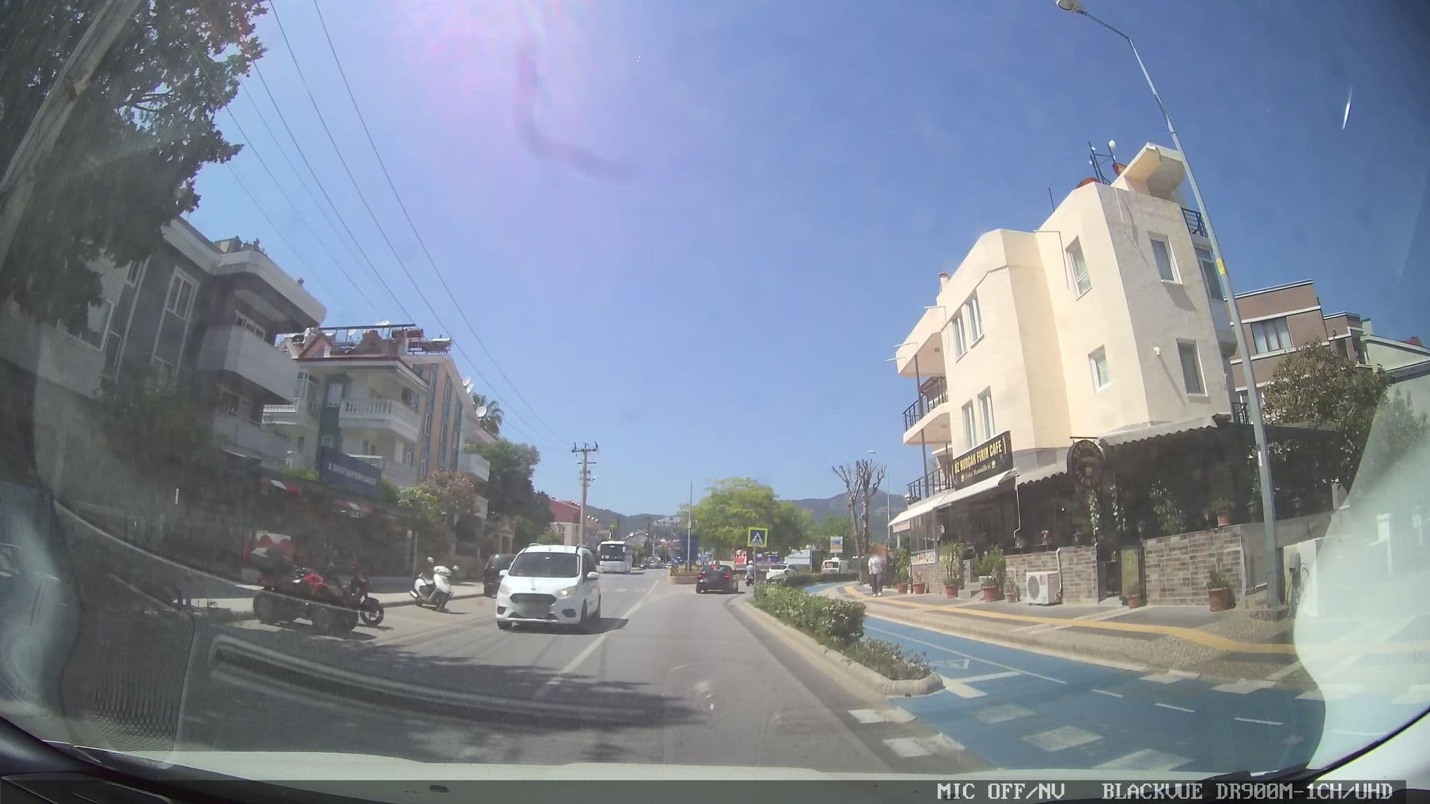 Street view near Hotel London Blue, Marmaris — © asturksever (CC BY-SA · Mapillary)